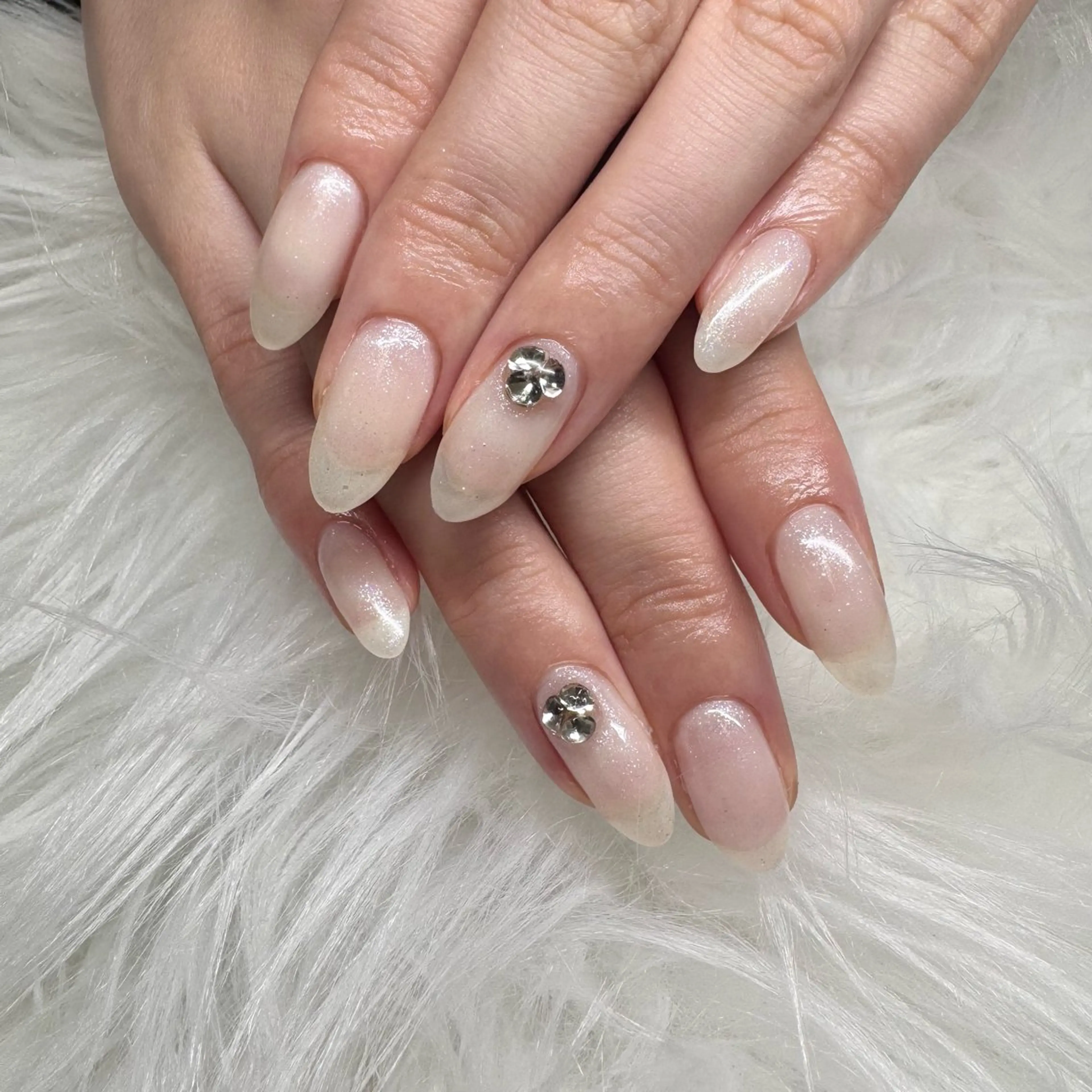 ネイル ラメ(グリッター) ホワイト chai.上本町 UNRIのネイルデザイン