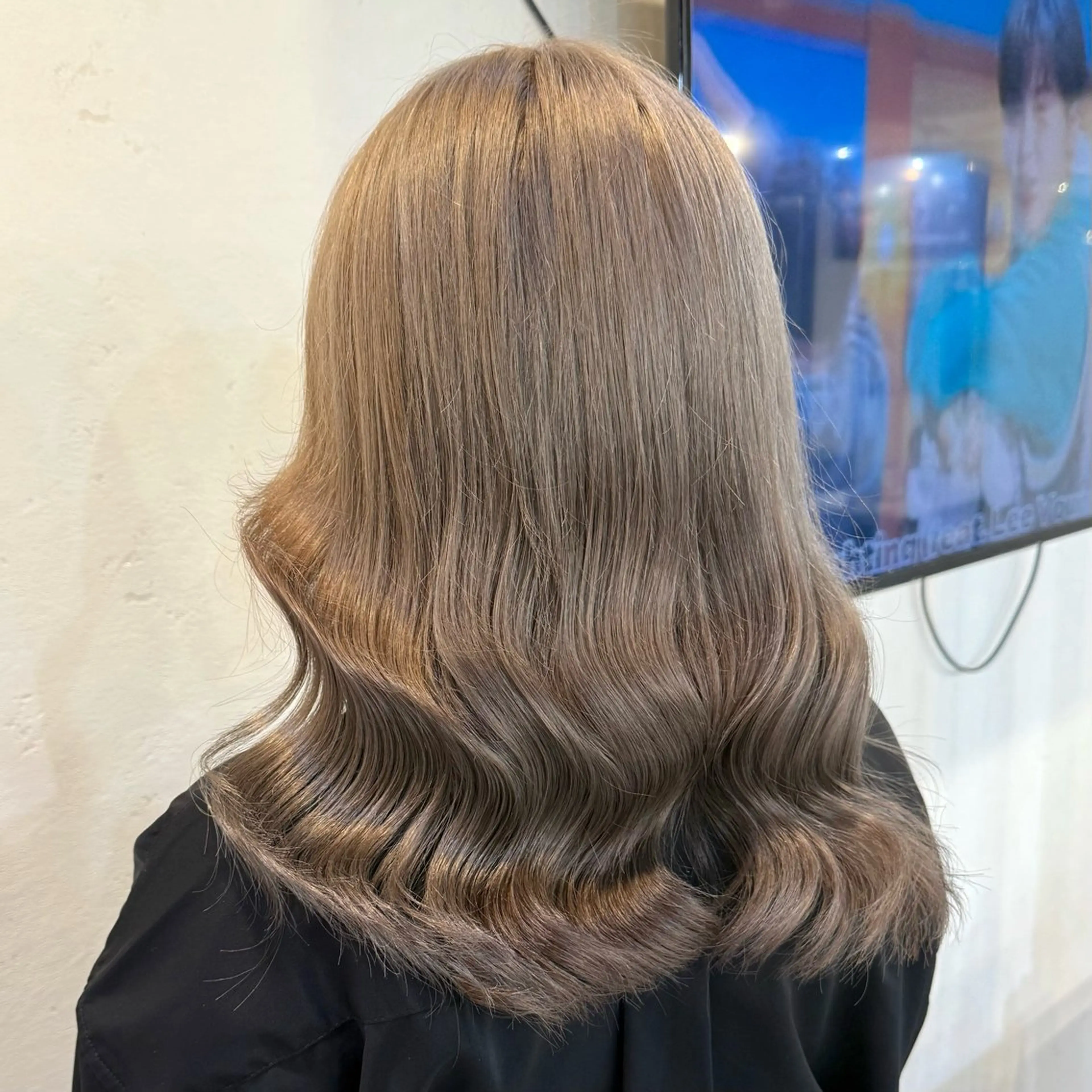セミロング 透明感カラー/ 🫧みずほ🫧のヘアスタイル