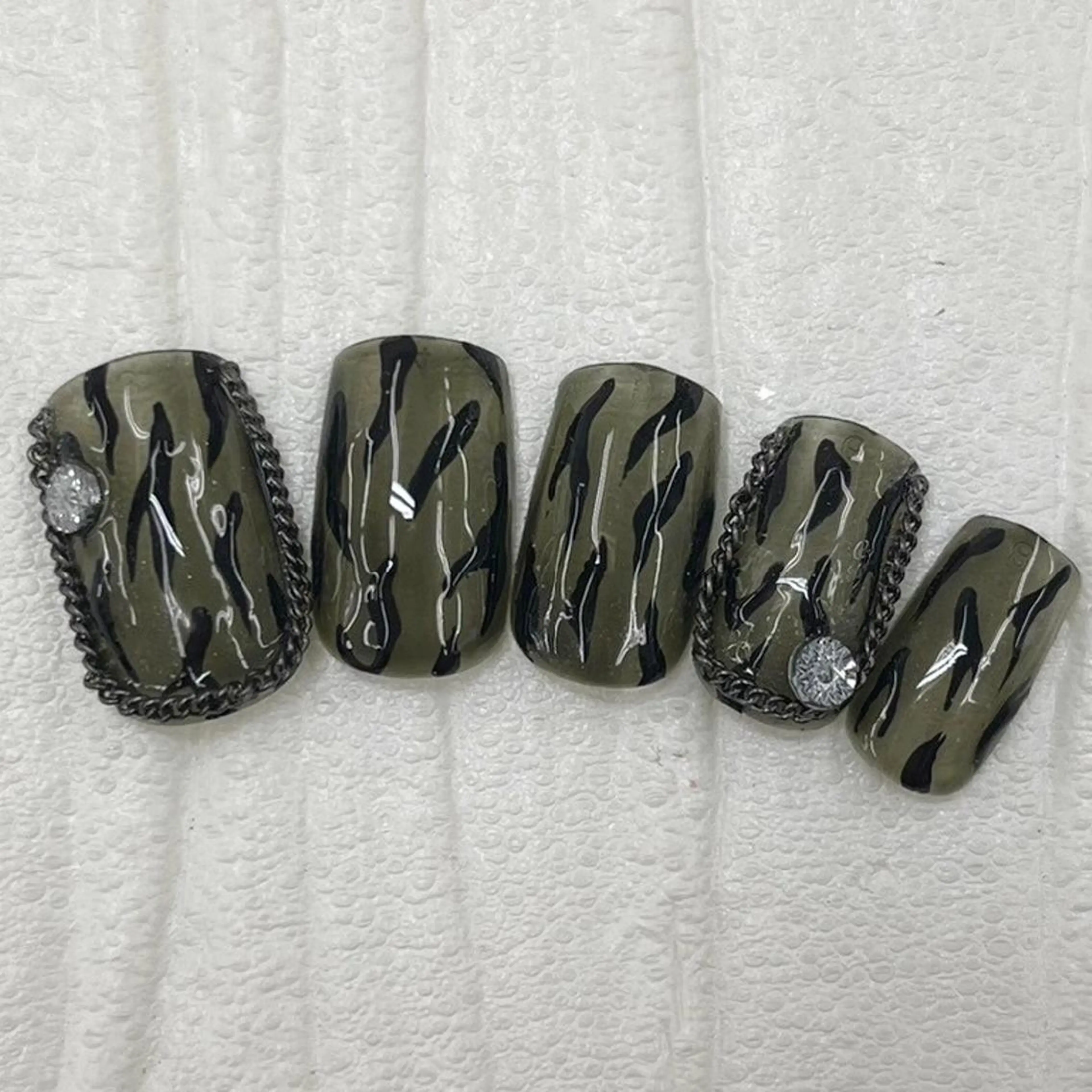 ネイル Nail salon Honey Beeのネイルデザイン