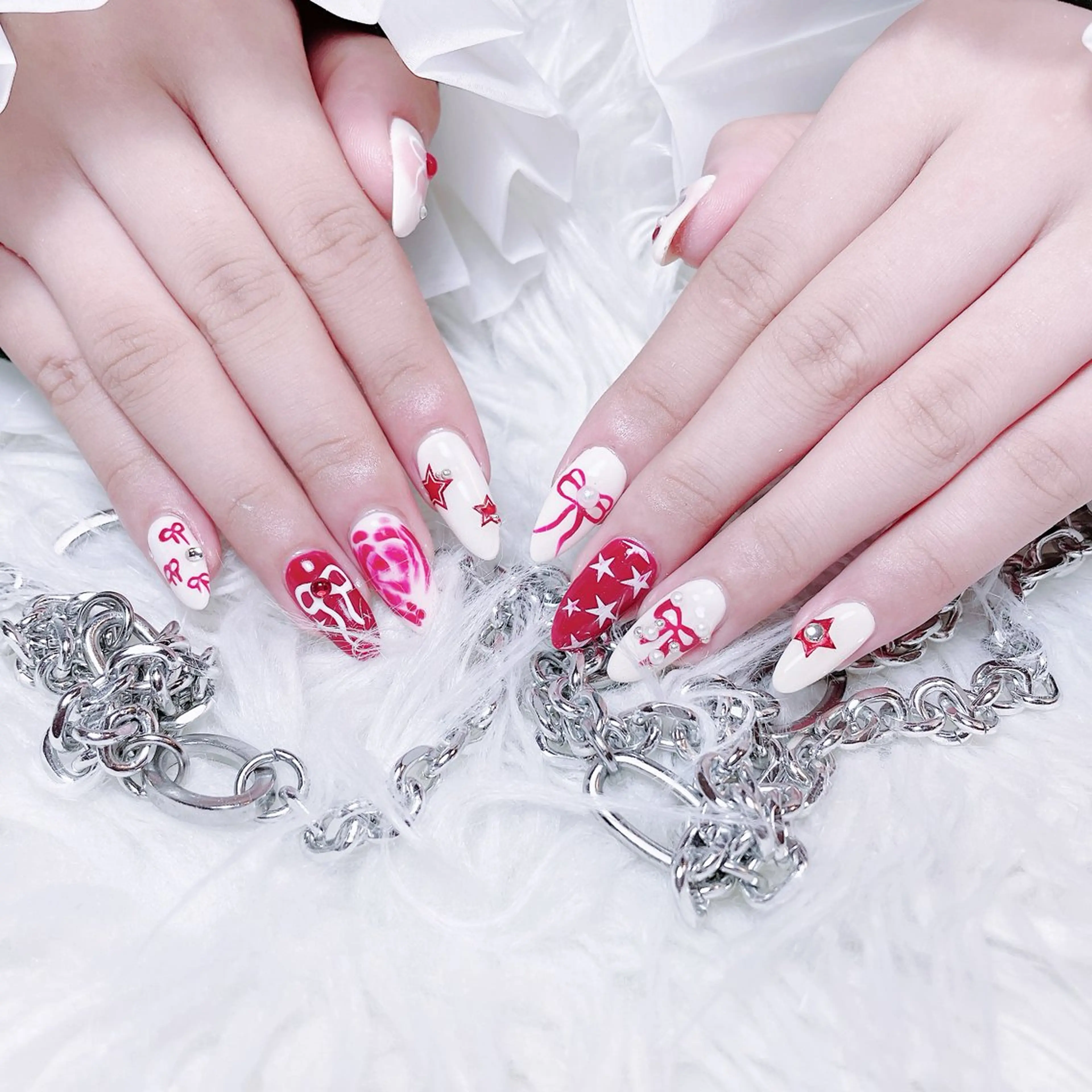 ネイル チークネイル 長さ出し フラワーネイル フレンチネイル ガーリー ハンドネイル NEW NAIL 池袋のネイルデザイン