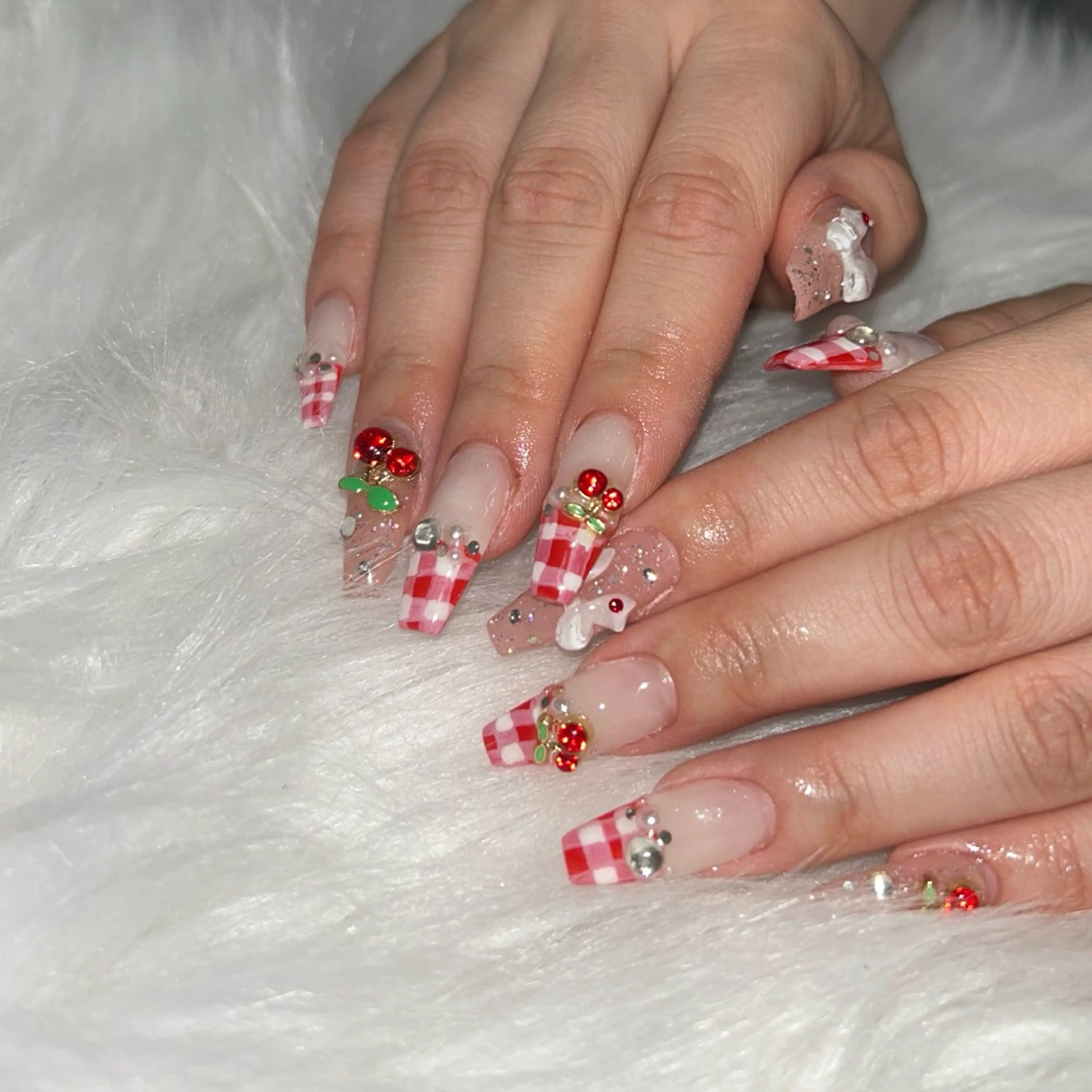 ネイル MODA MANAMIᵕ̈のネイルデザイン