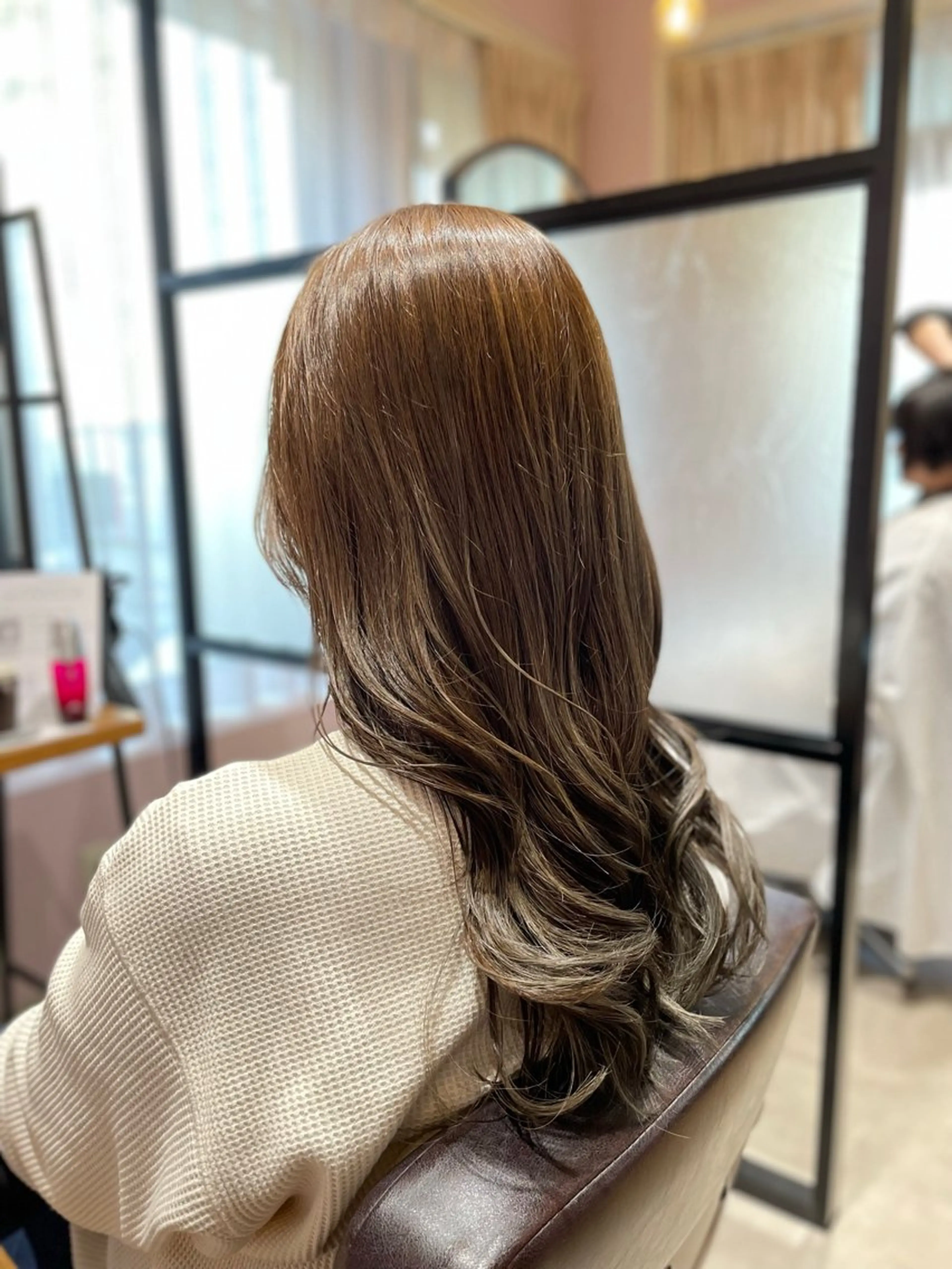 ロング カラー 山本 純平のヘアスタイル