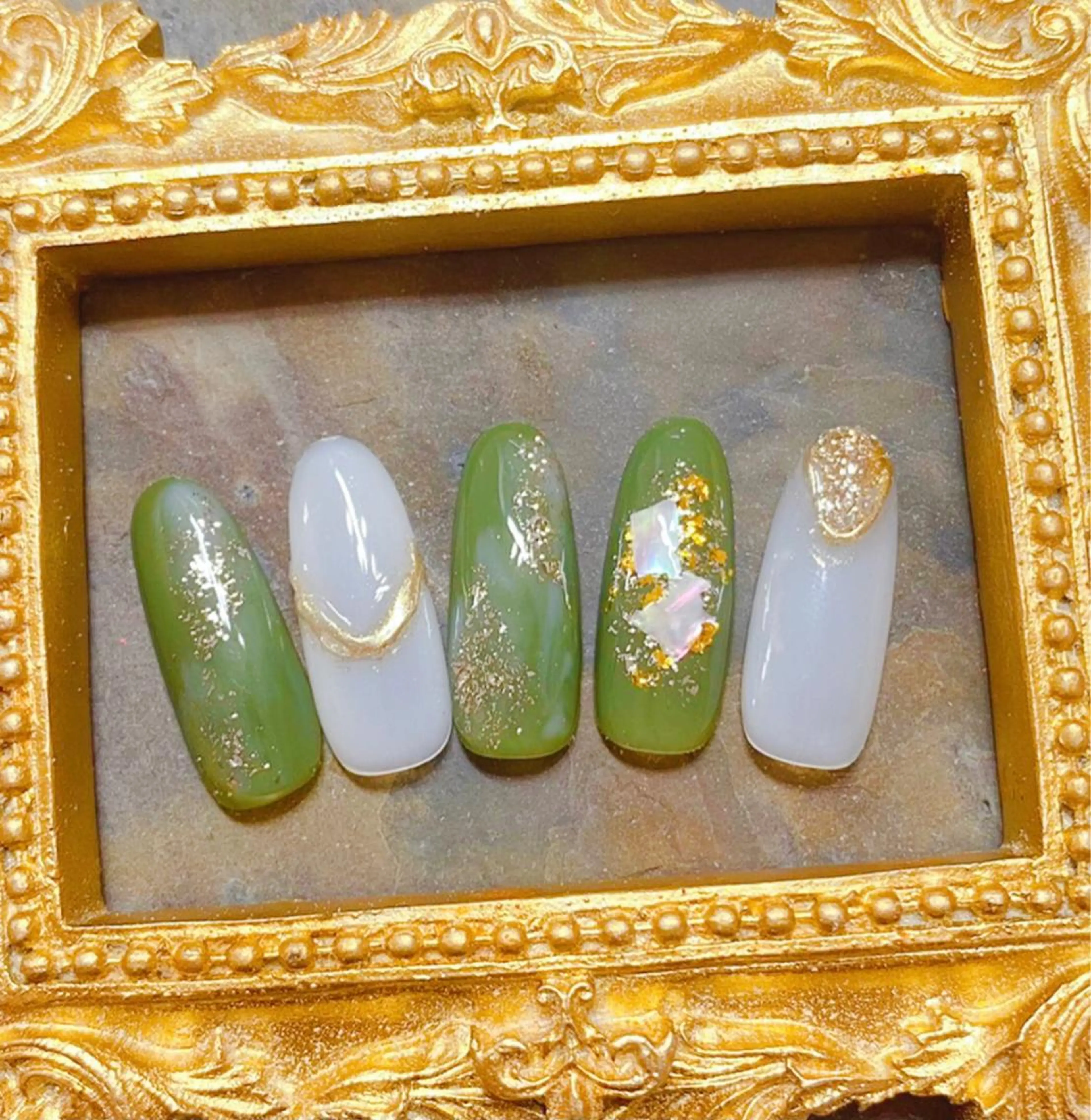 ネイル ハンドネイル マジックミラー所属・マジック ミラーのネイルデザイン