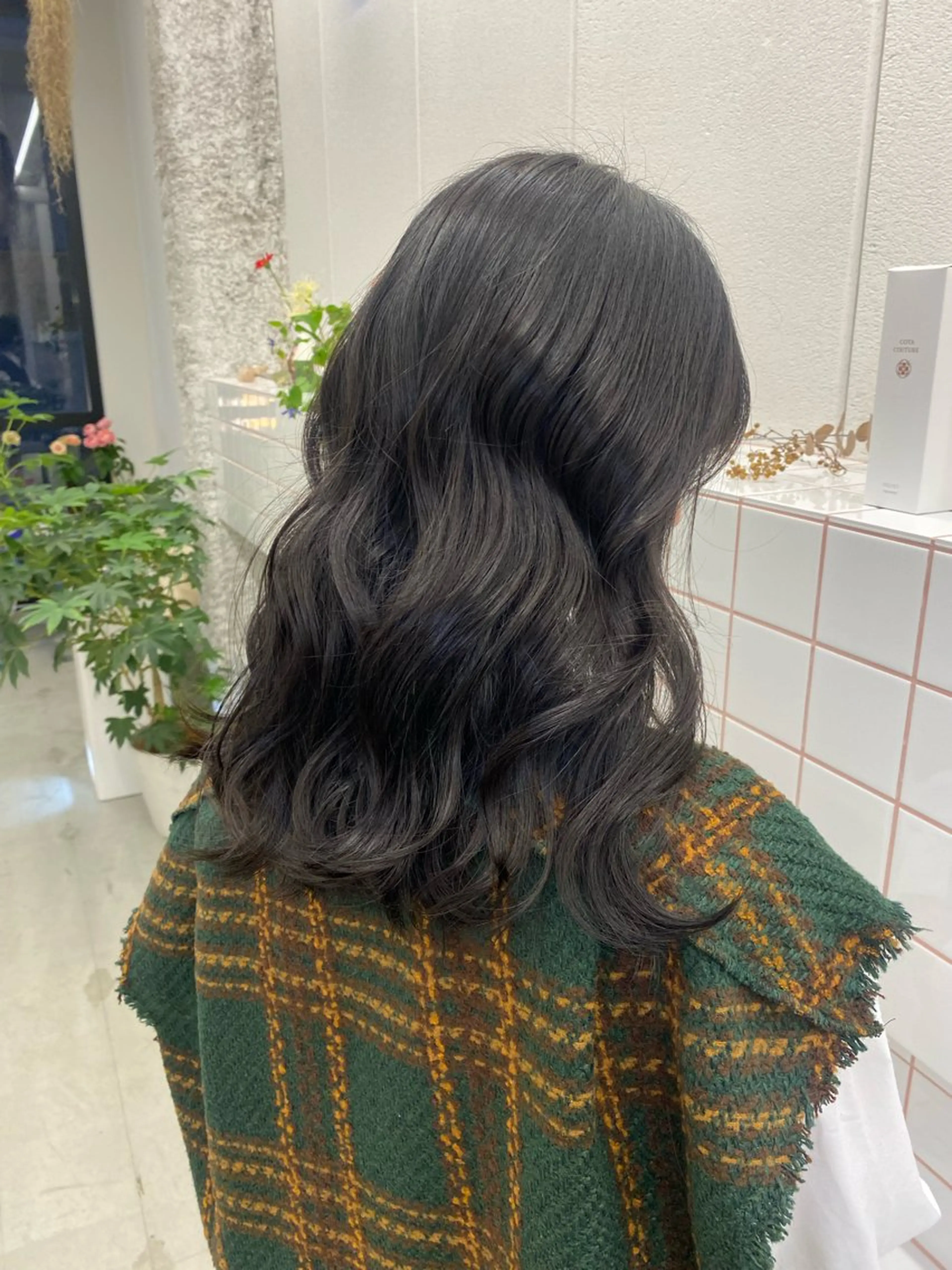 セミロング ヘアカラー トリートメント NIKO/名古屋/ 伏見/花屋併設のヘアスタイル