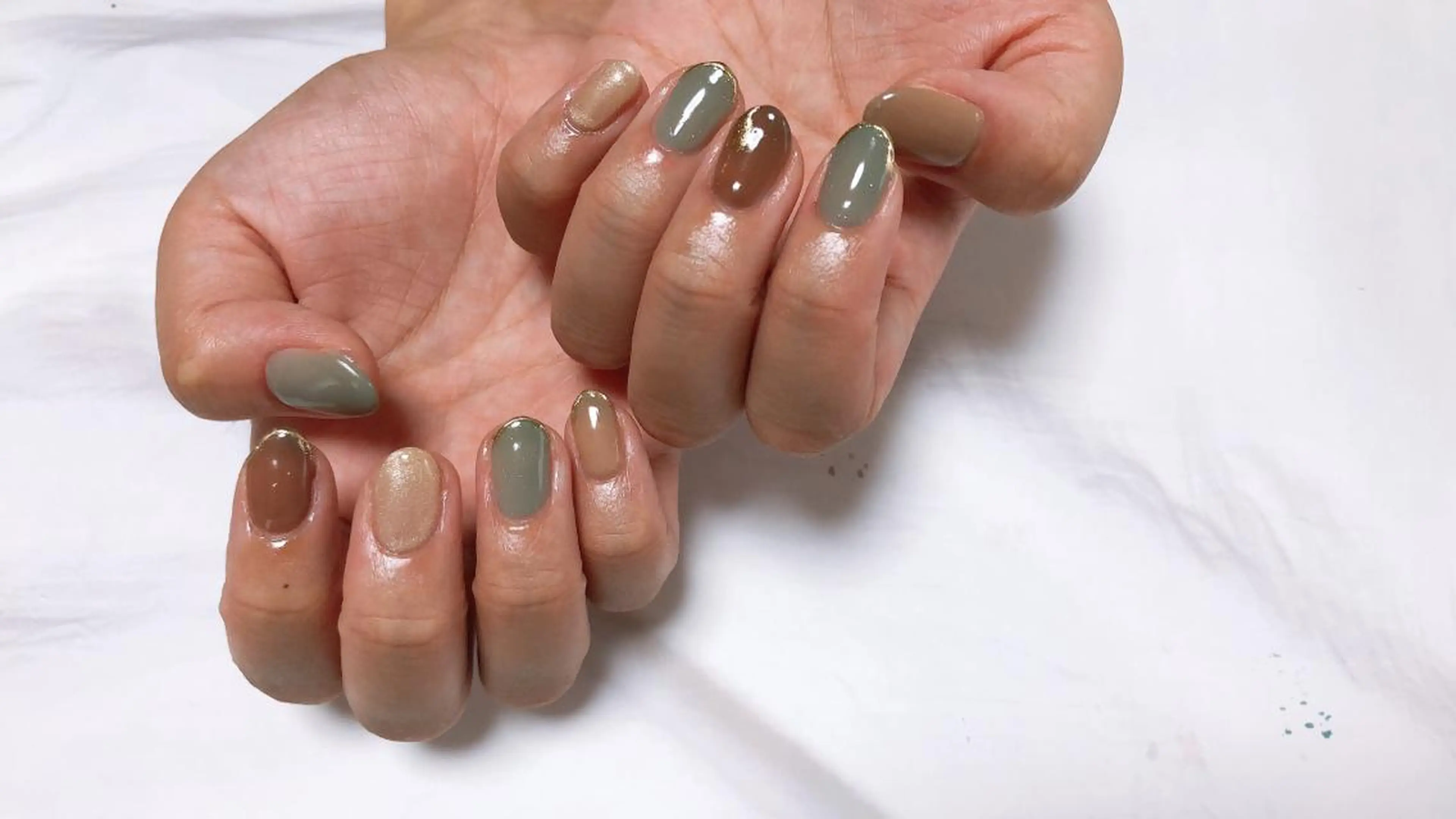 ネイル フレンチネイル ゴールド ラメ(グリッター) ミラーネイル felice nailのネイルデザイン