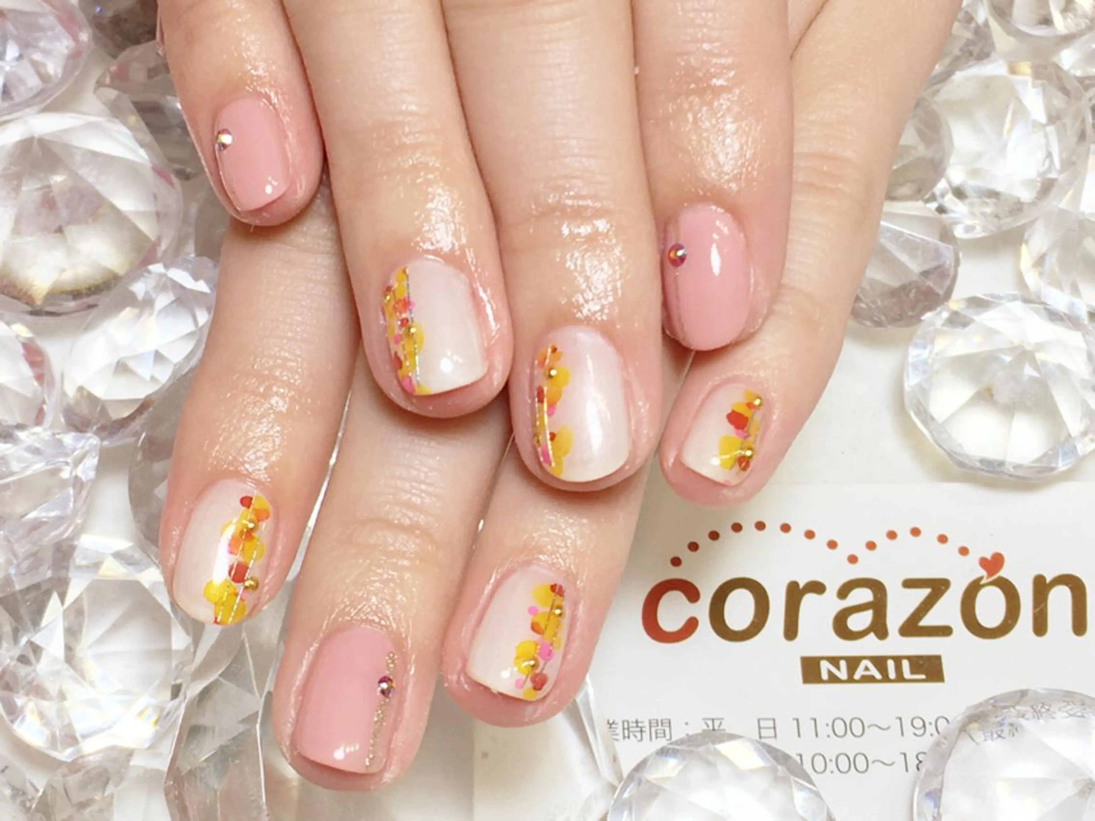 ネイル ドット corazon所属・ネイリスト aicoのネイルデザイン