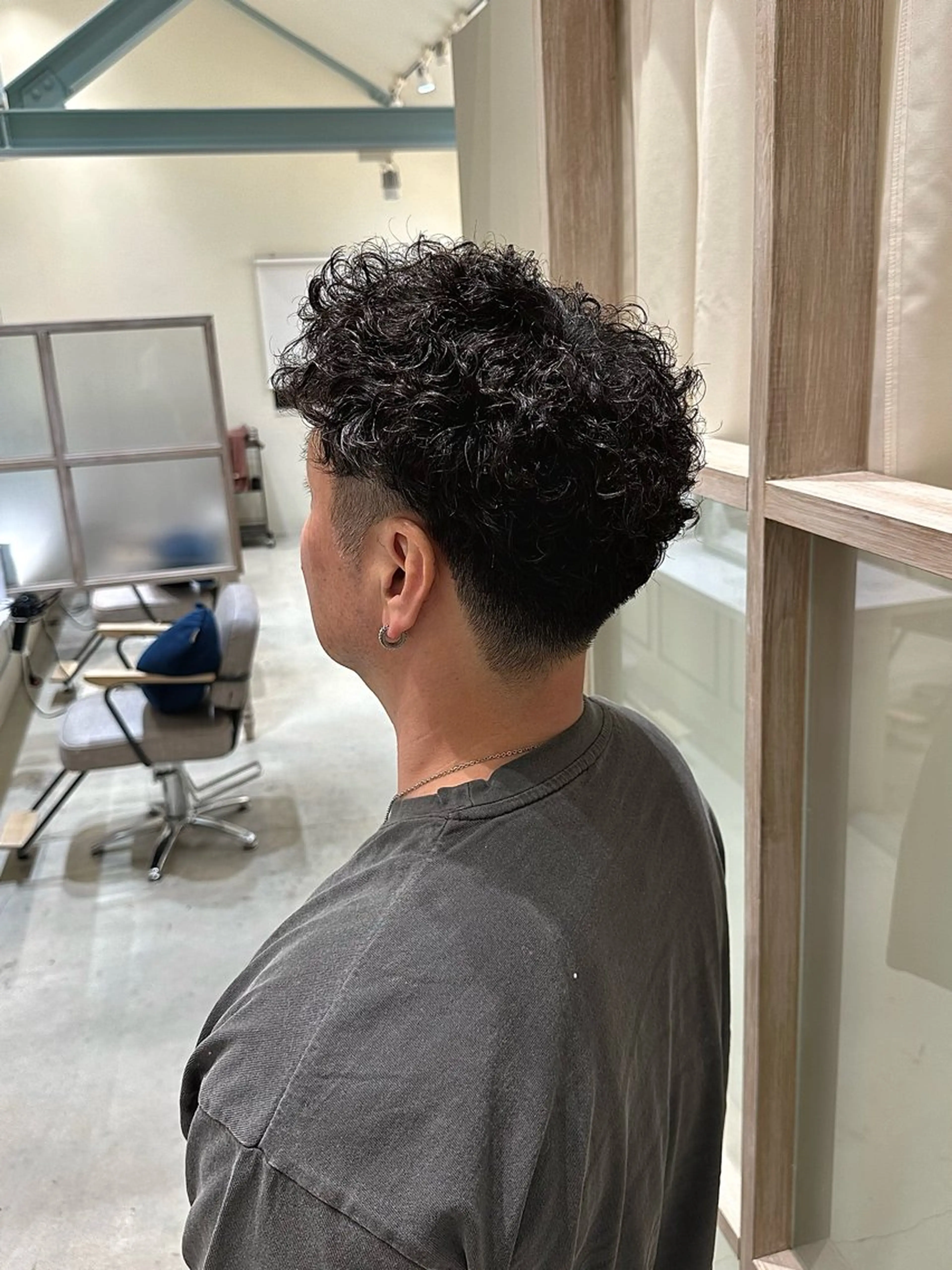 パーマ N,SOL / 岩上 新大のヘアスタイル