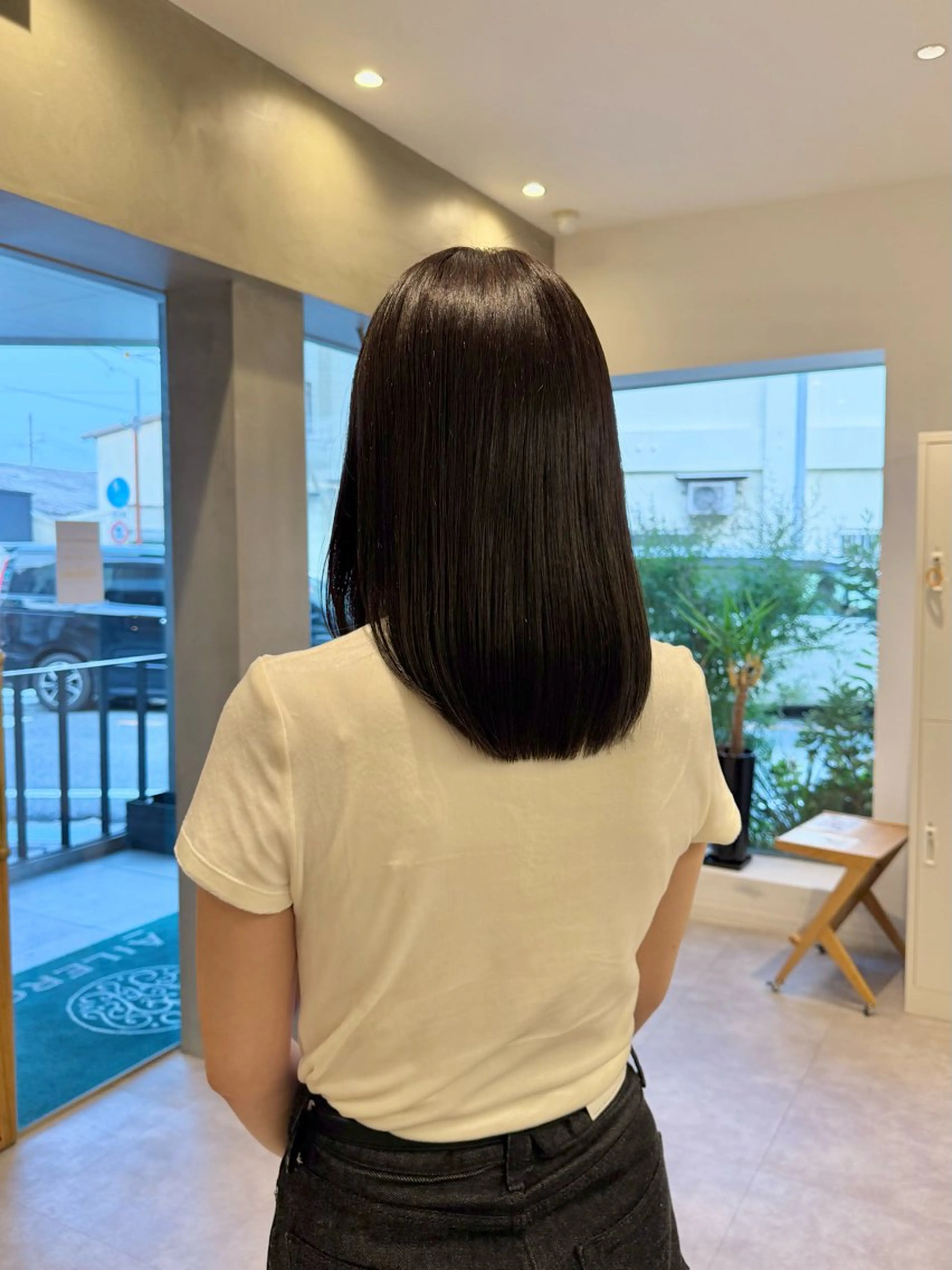 ミディアム AILERON 陣岸のヘアスタイル