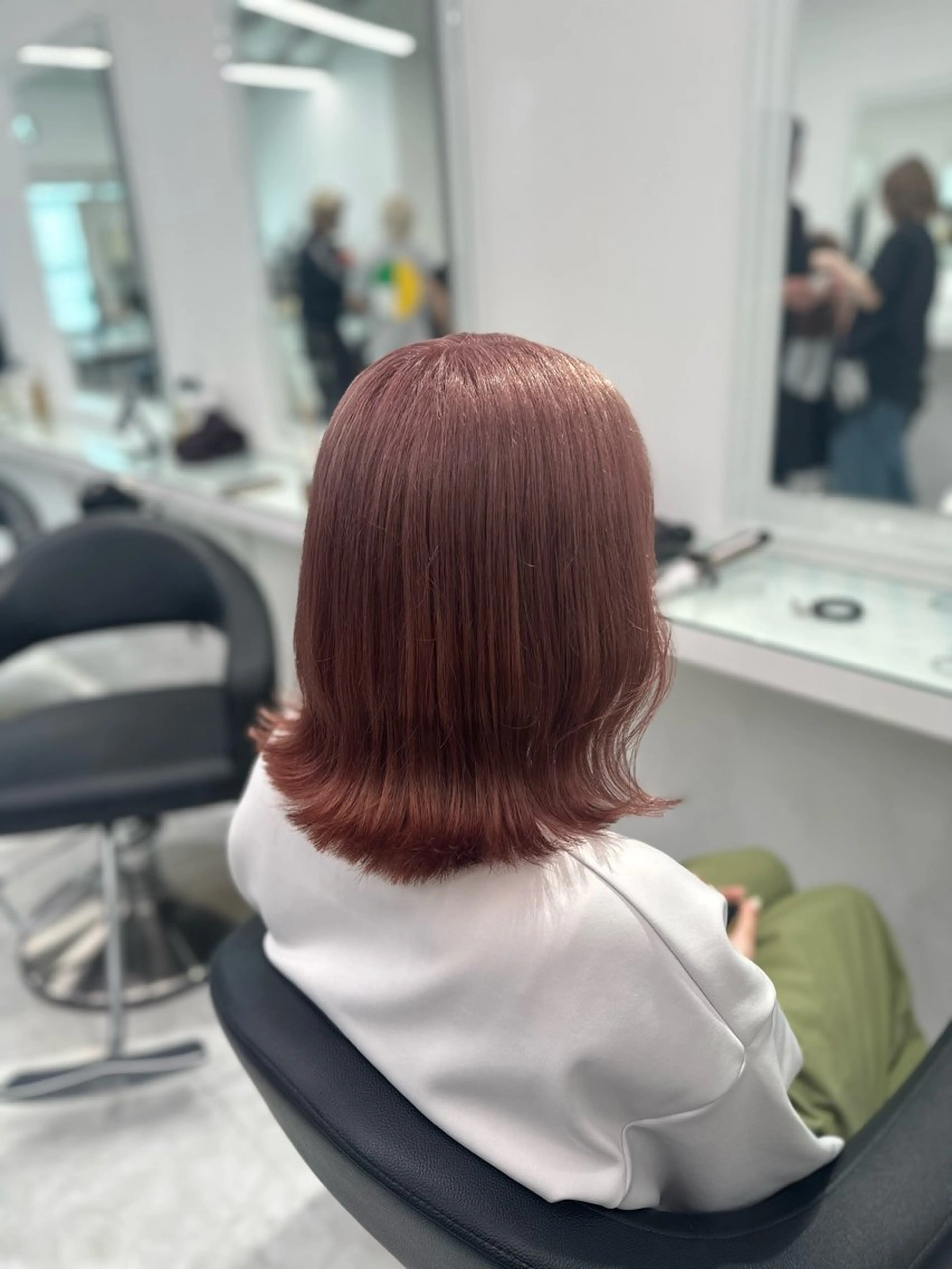 ミディアム カラー ヘアカラー トリートメント ヘッドスパ ヘアセット ❄最強かわいいカラー ❄️MINA❄️のヘアスタイル