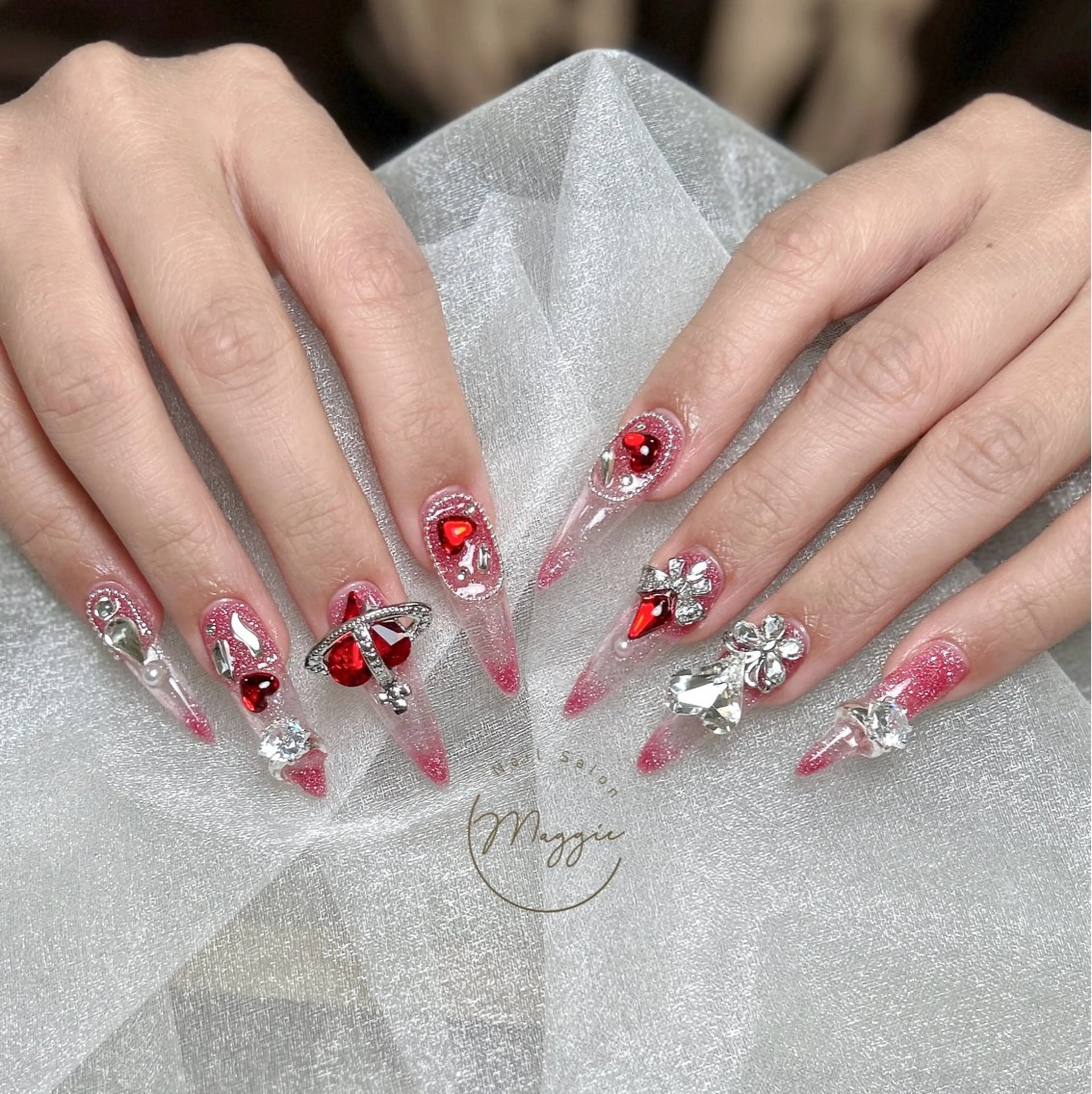 ネイル Maggie Nail🦩のネイルデザイン