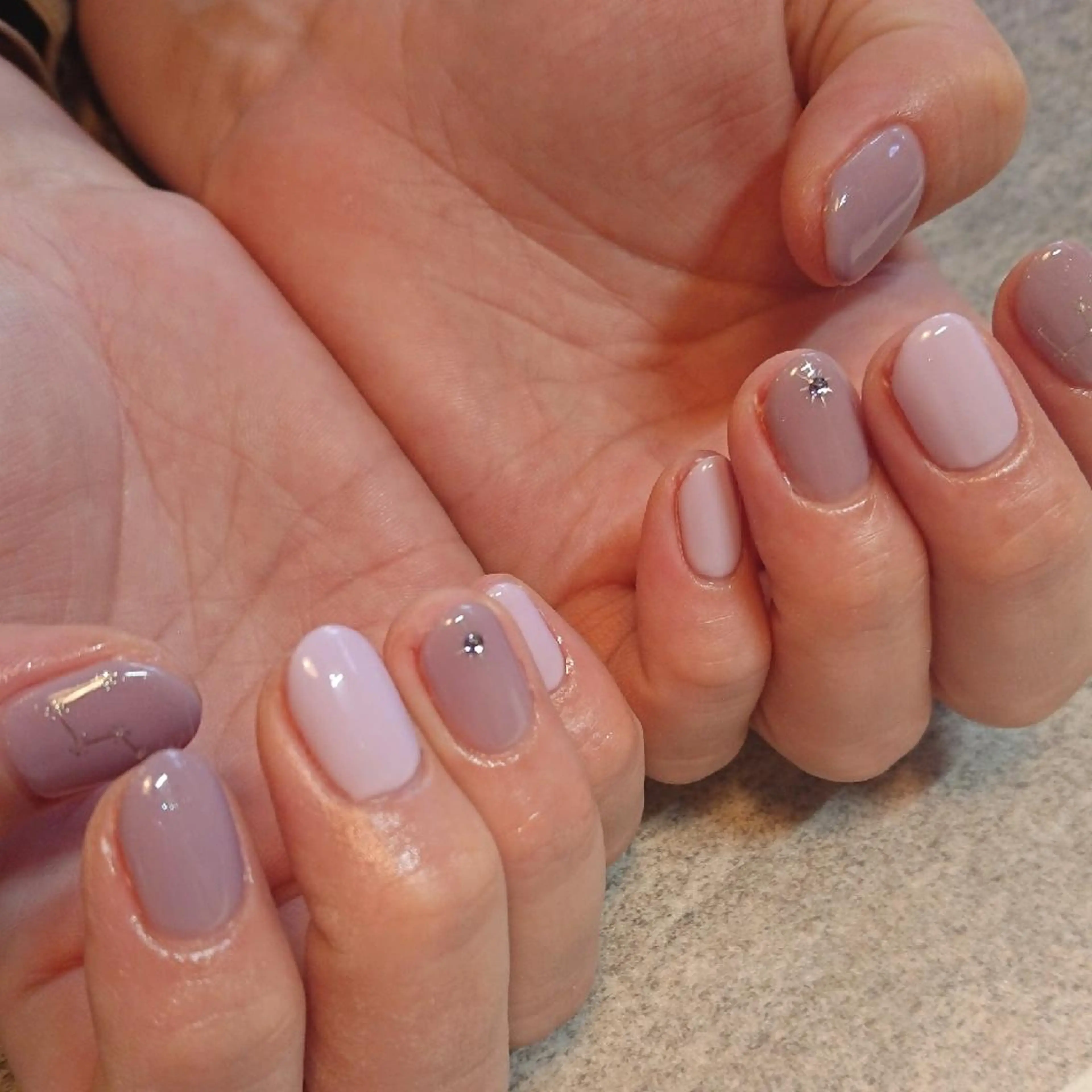 ネイル ジェヌインネイル 河内のネイルデザイン