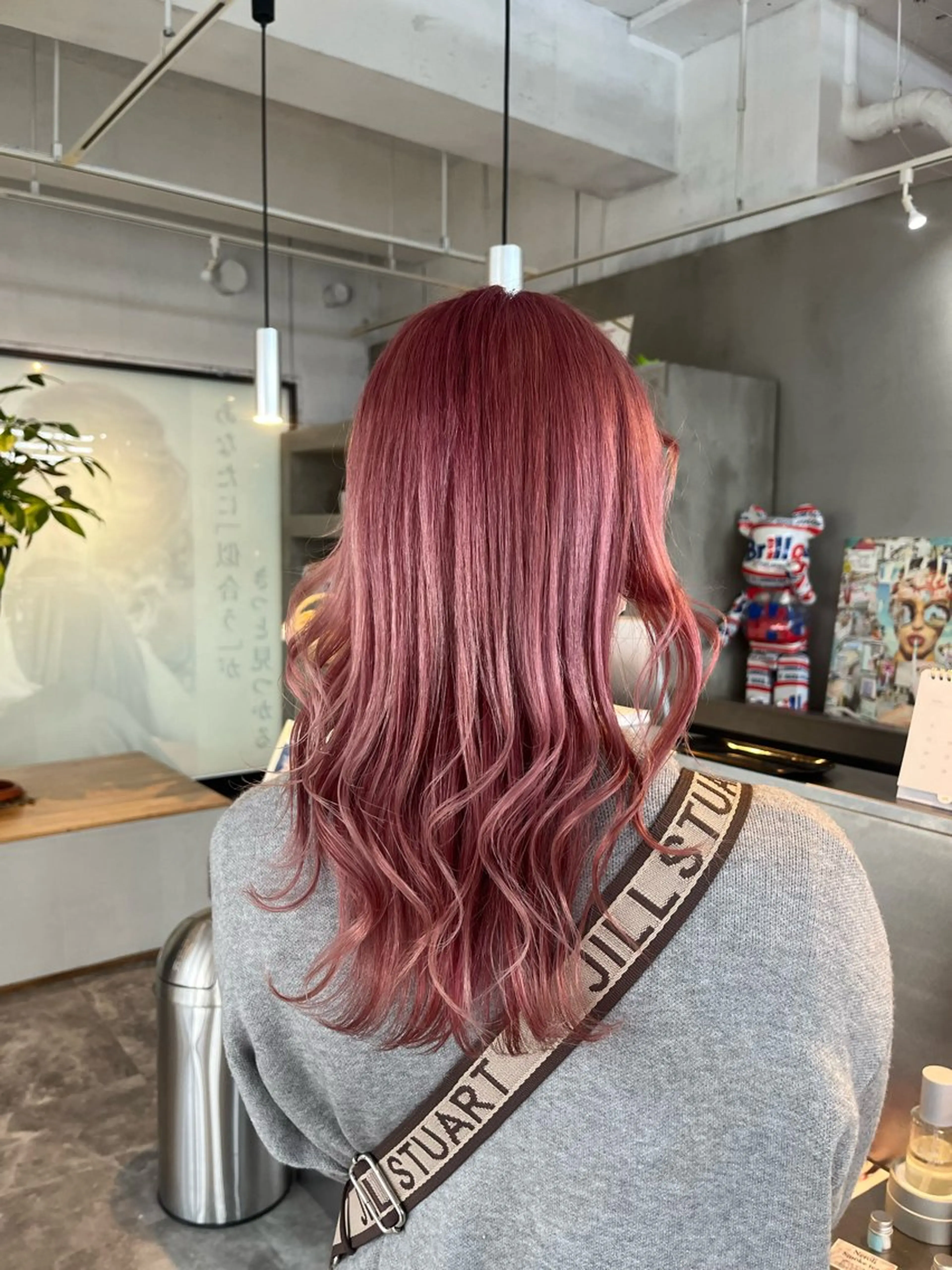 セミロング ✨️ブリーチ特化✨️ 中山りくのヘアスタイル