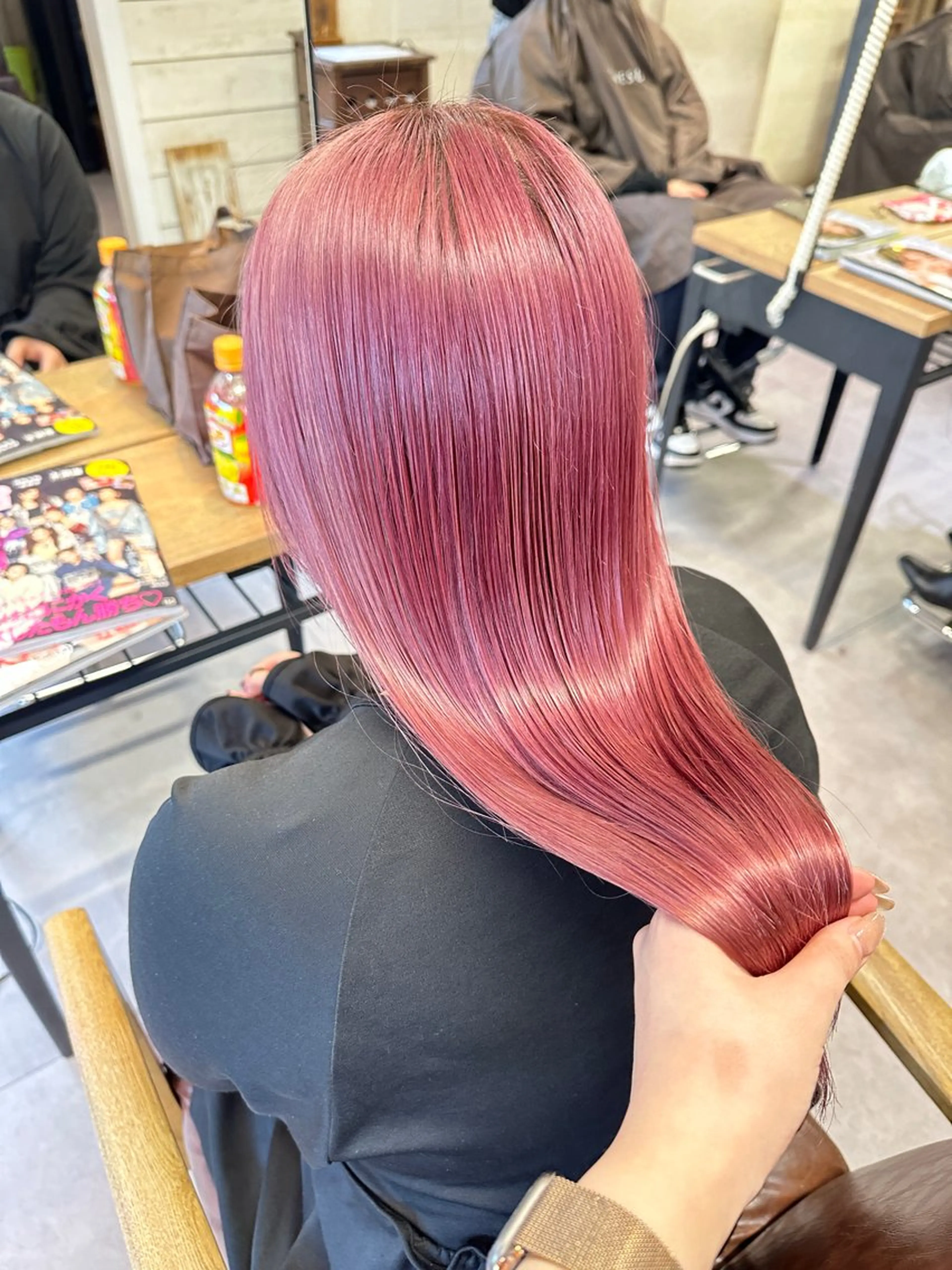 ロング カラー JYUNESU表参道所属・韓国ヘア🇰🇷🎀 透明感カラーのヘアスタイル