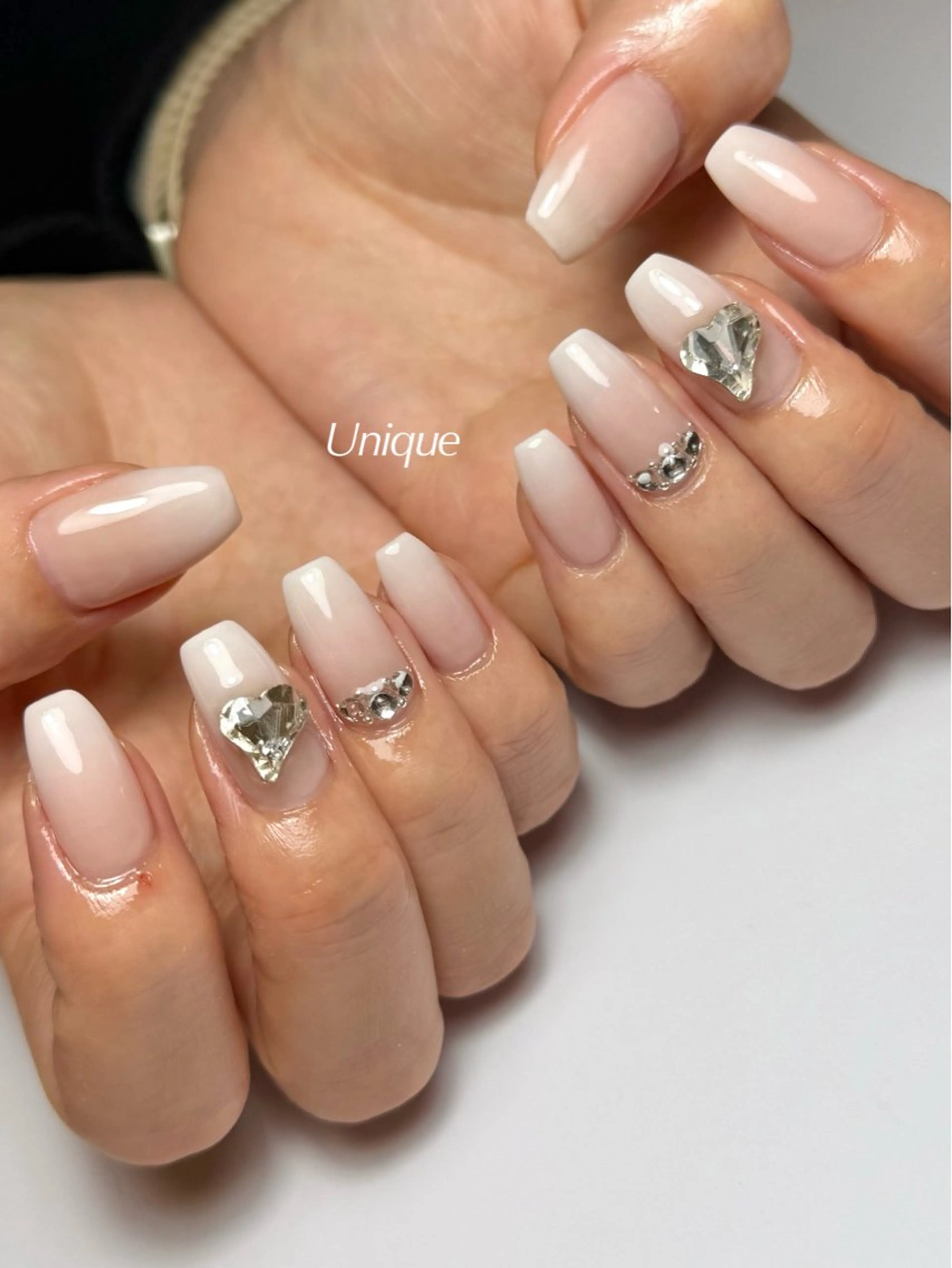 ネイル ハンドネイル Unique 【ユニーク】のネイルデザイン