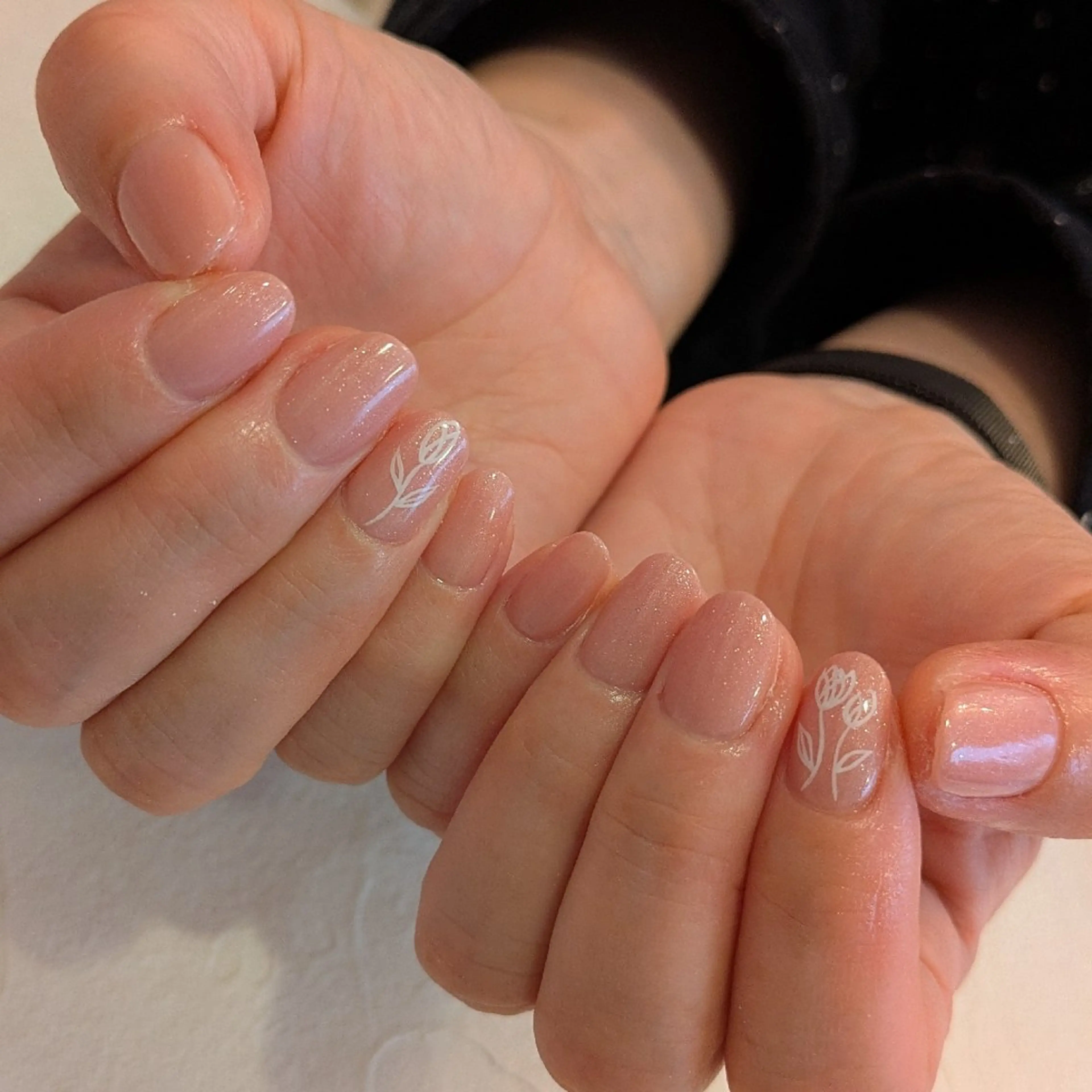 ネイル ジェヌインネイル 河内のネイルデザイン