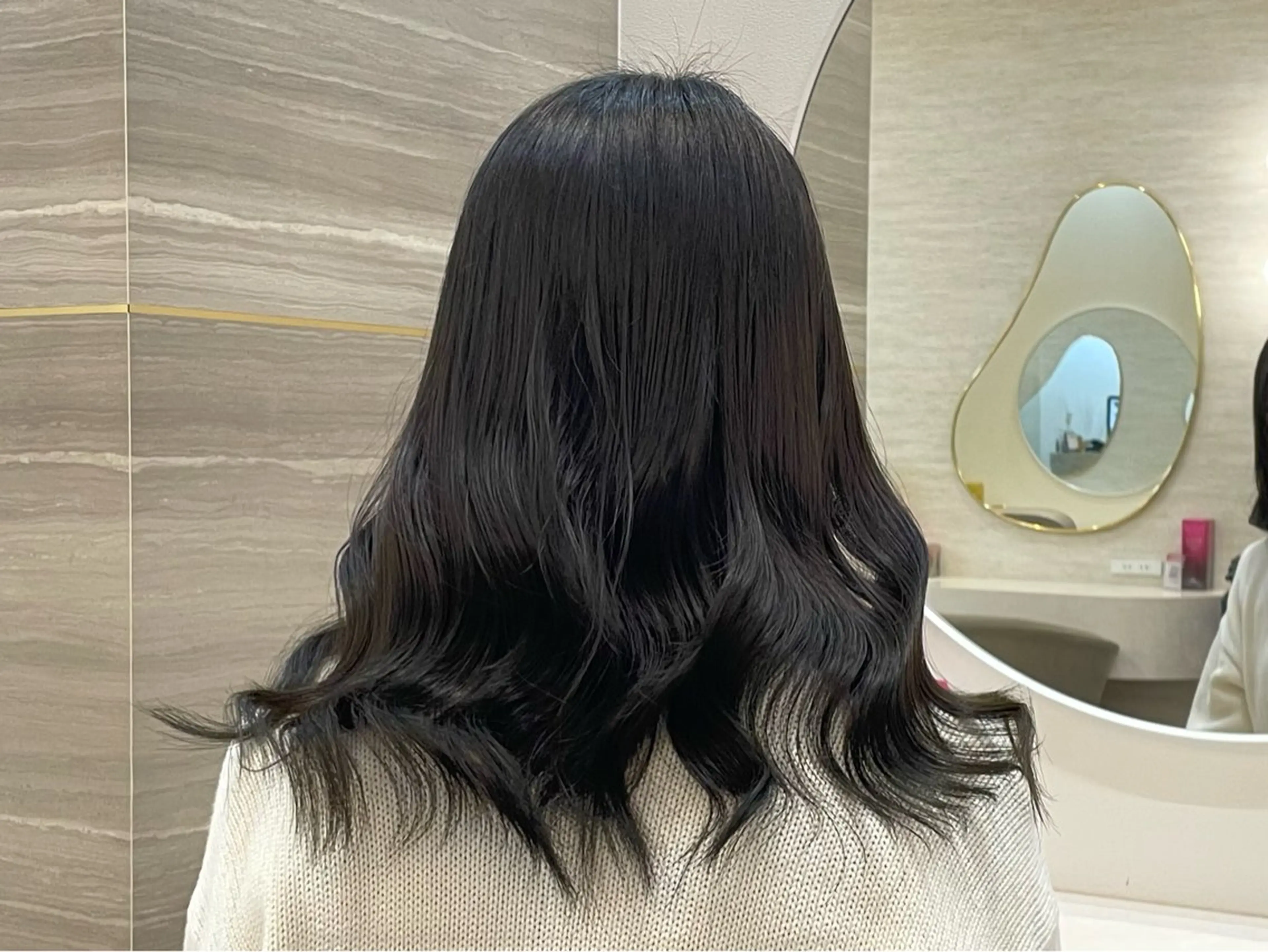 ミディアム ヘアカラー トリートメント NANA🍊/熊谷 /縮毛矯正/髪質改善のヘアスタイル