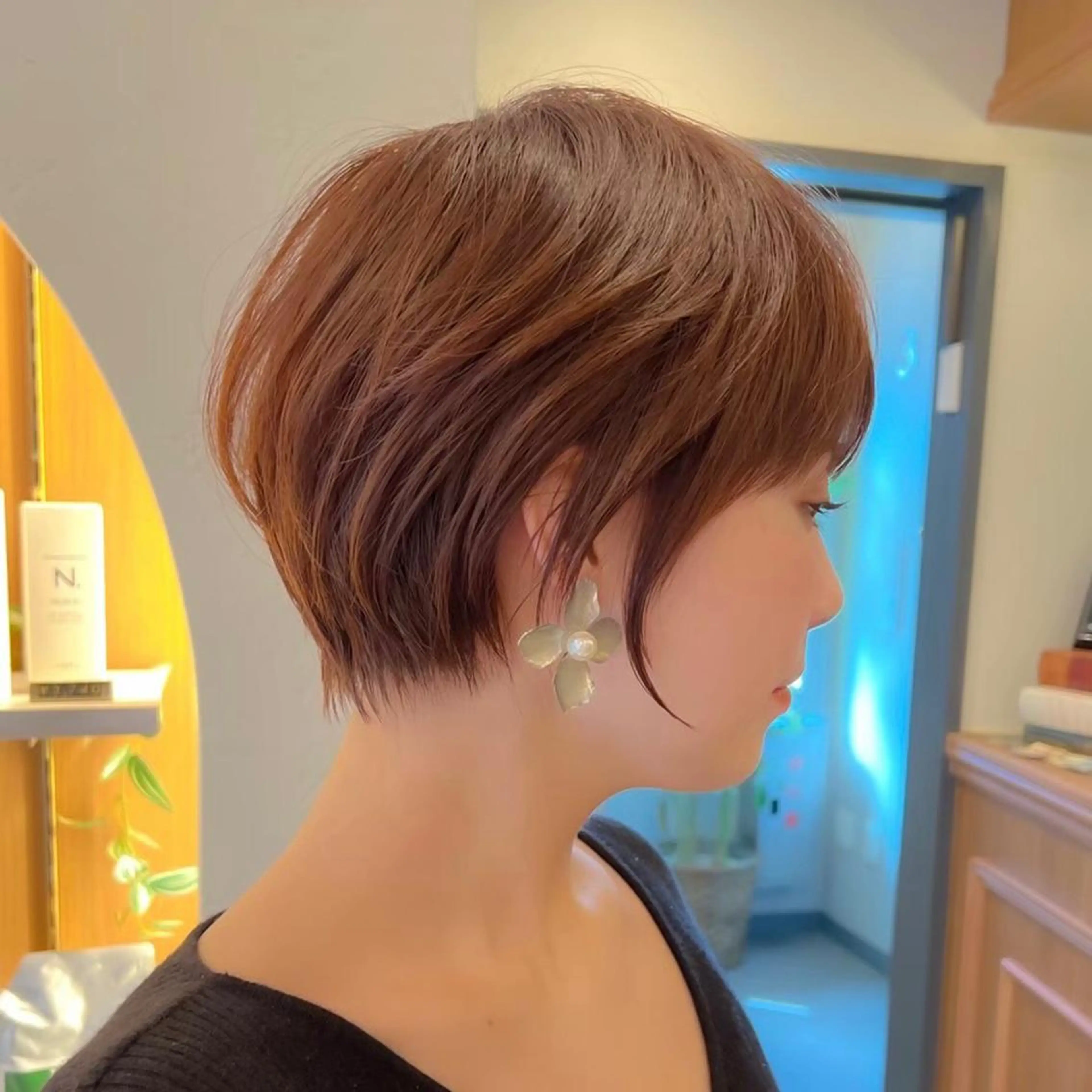 ショート 前下がりボブ ワンレンボブ アッシュ ボブ くせ毛 taiga ショート /レイヤー/矯正🌈のヘアスタイル