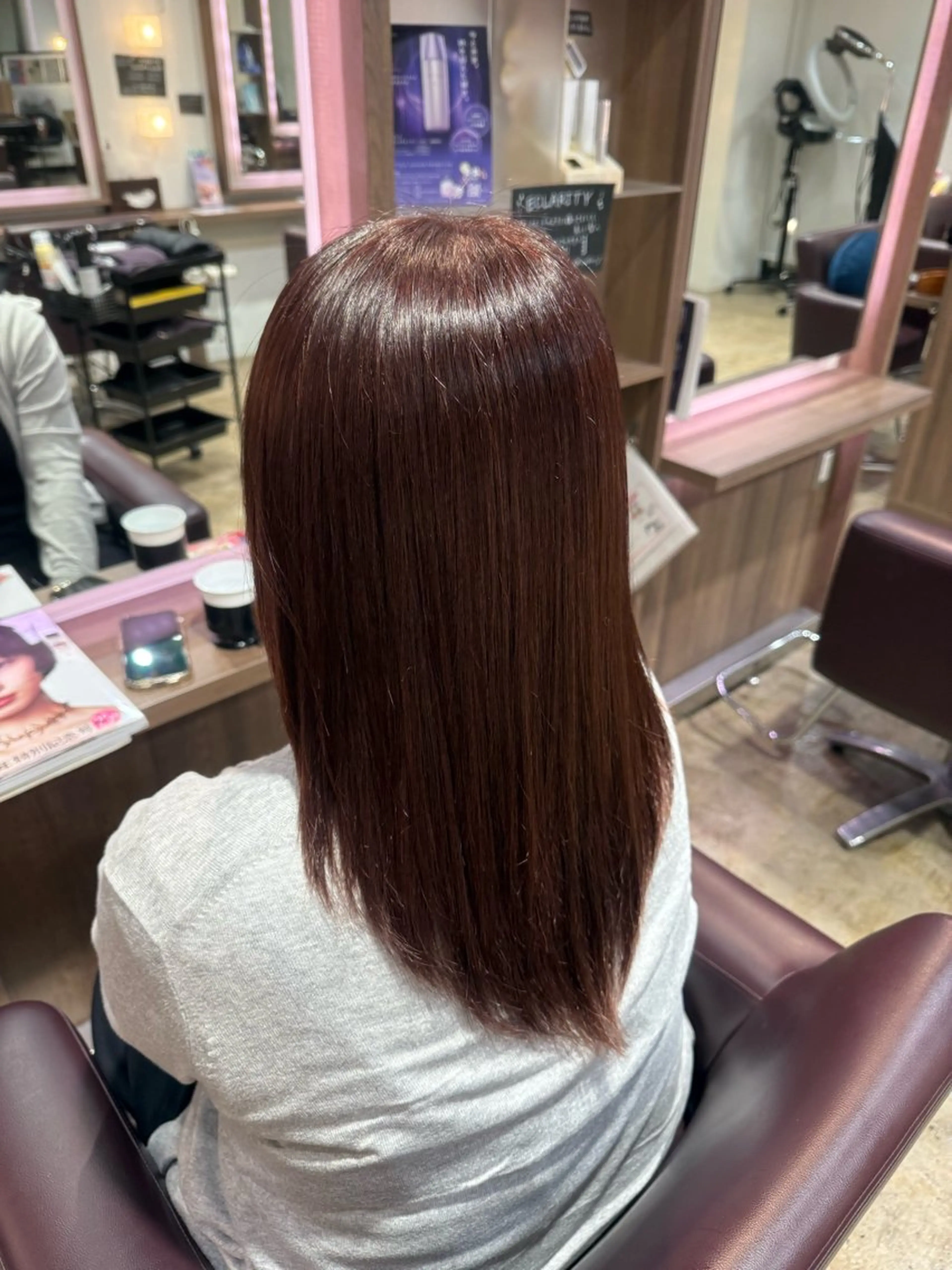 セミロング レイヤーカット カット レディースカット SHIORIのヘアスタイル