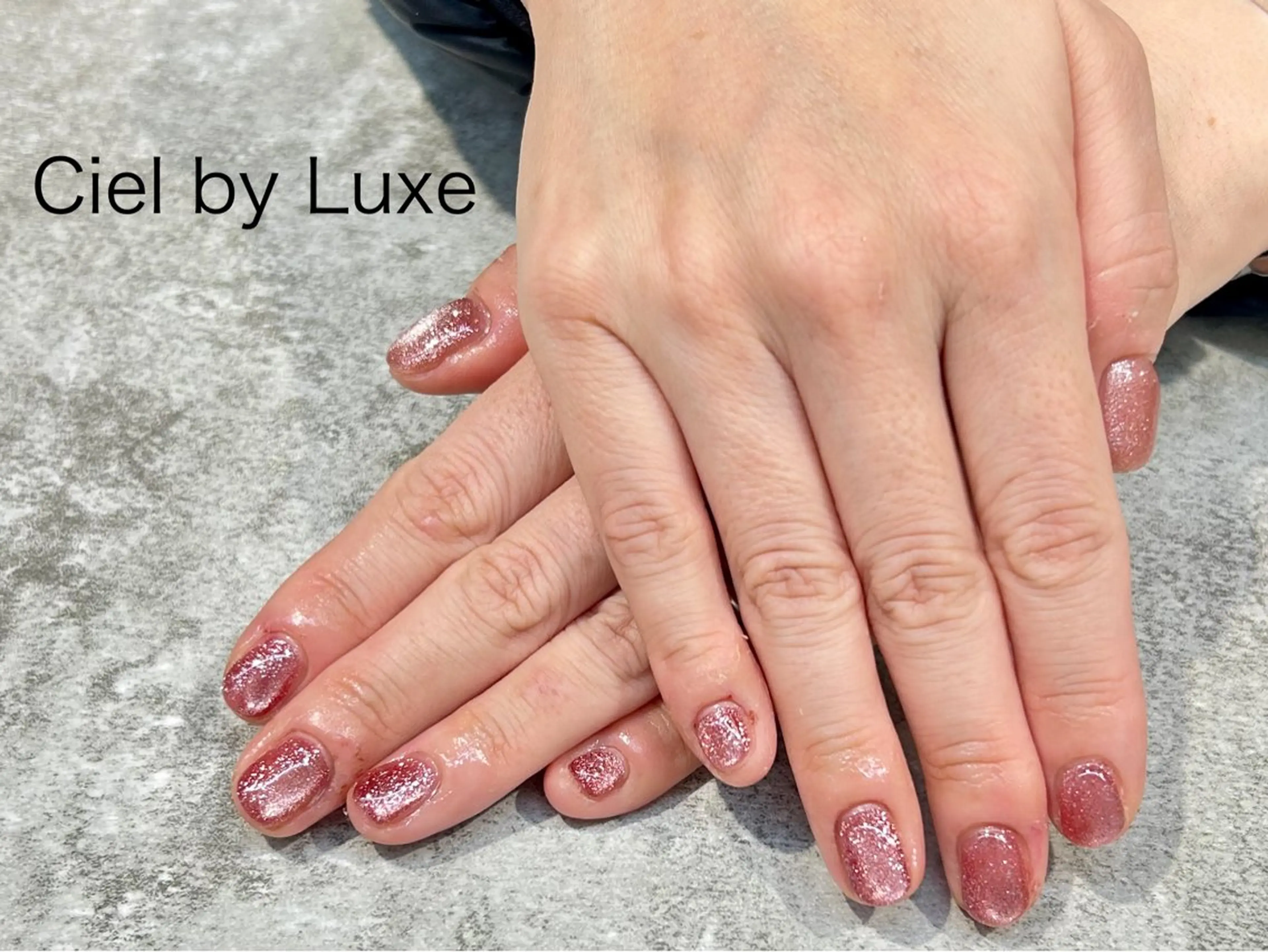 ネイル キラキラネイル マグネットネイル CielbyLuxe manamiのネイルデザイン