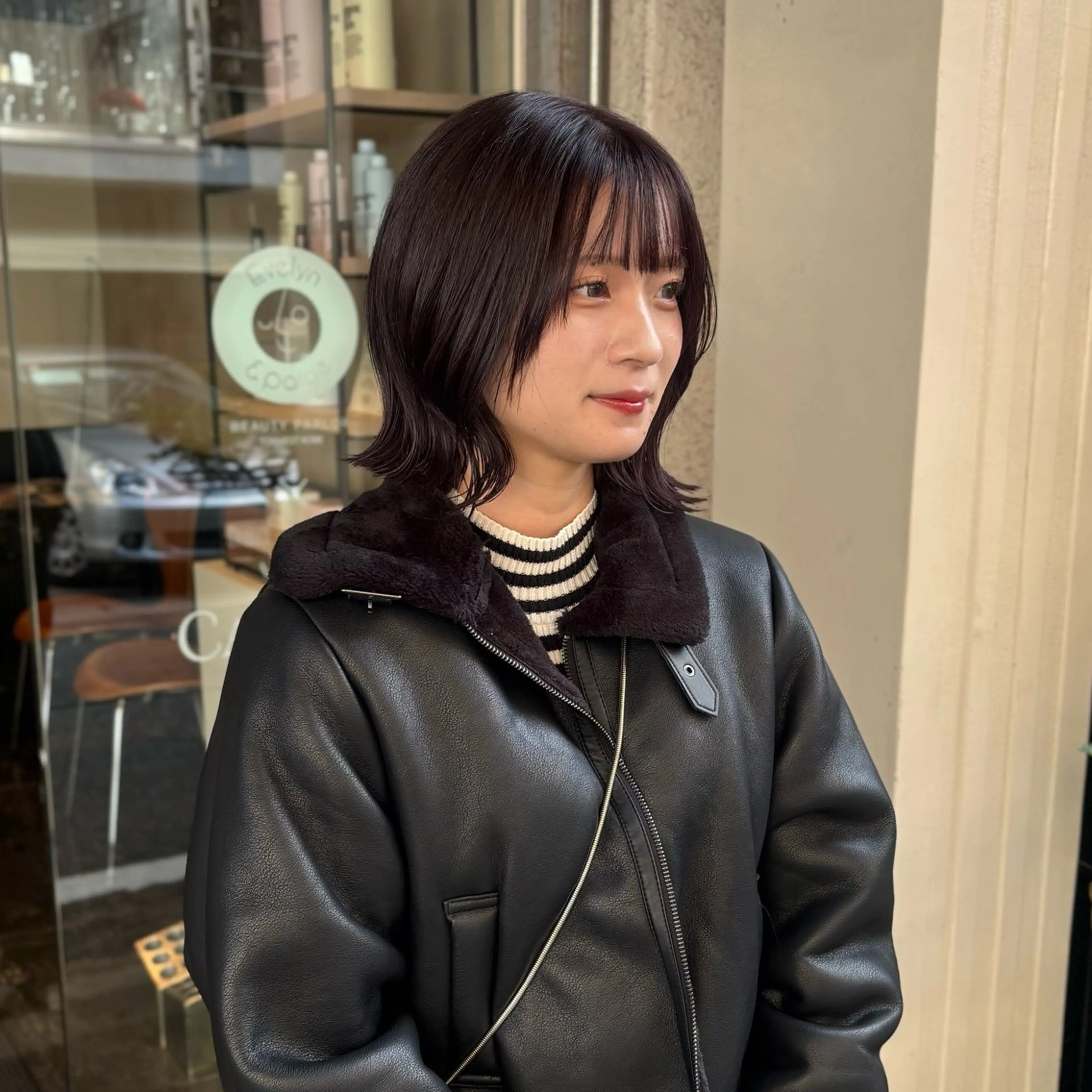 ショート カラー ブラウンカラー ディープラベンダー ラベンダーカラー ボブ くびれヘア カット ヘアカラー トリートメント 芦刈 咲来のヘアスタイル