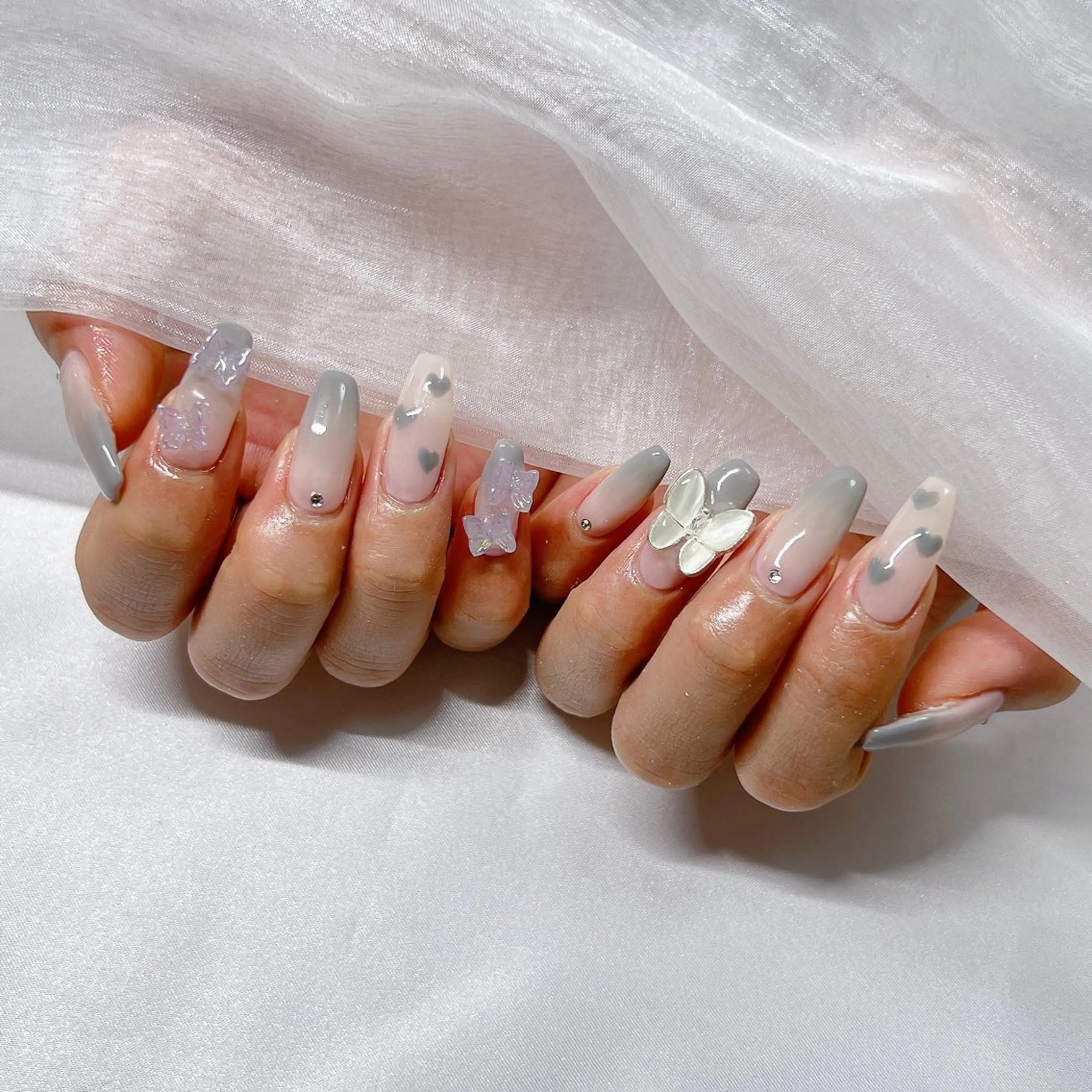 ネイル ジェルネイル 韓国ネイル ラメ(グリッター) マグネットネイル 持ち込み ハンドネイル -nail salon-Reward所属・nail salon Rewardのネイルデザイン