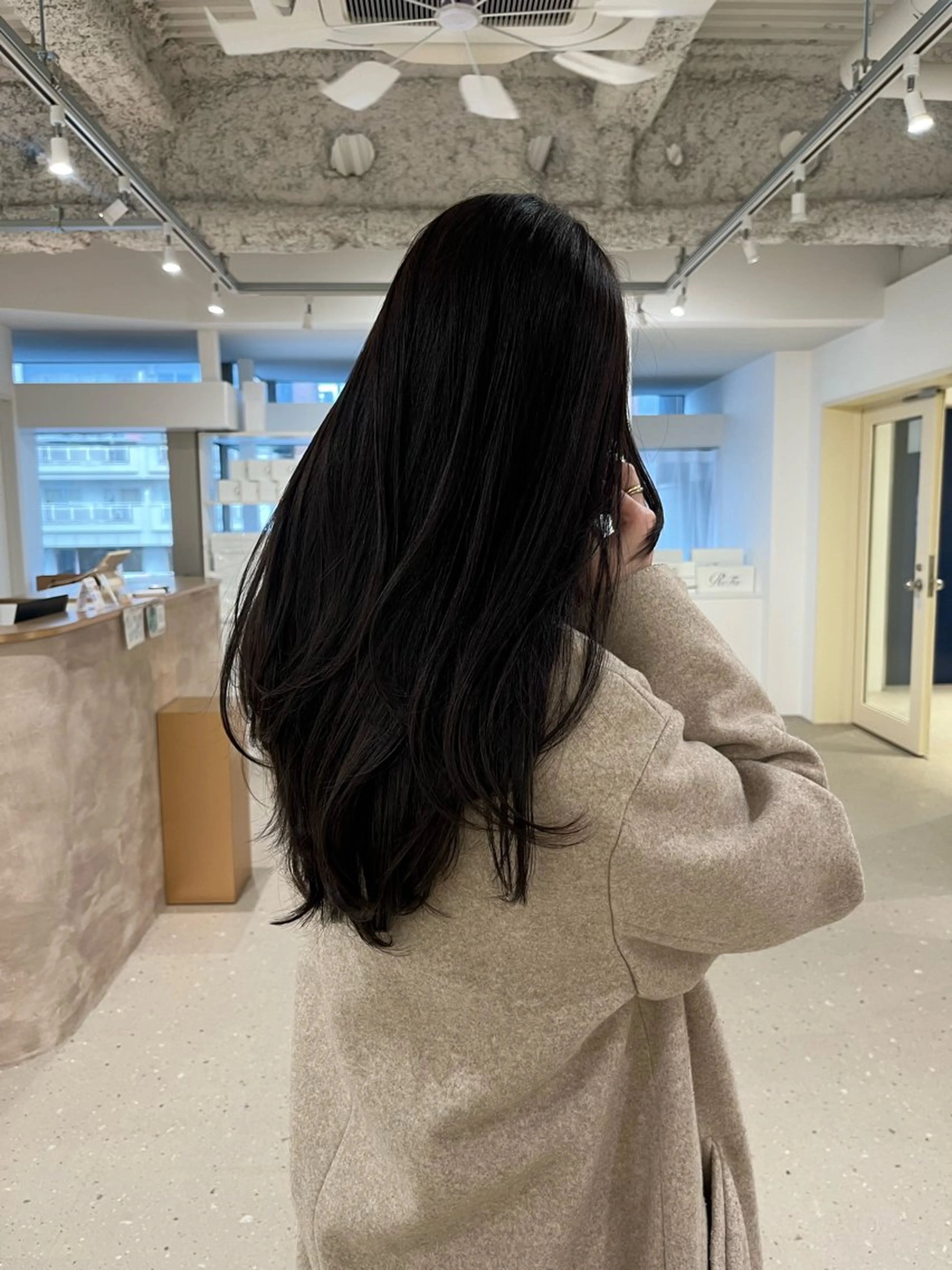 ロング レイヤーカット knowhow所属・箱崎 凪沙のヘアスタイル