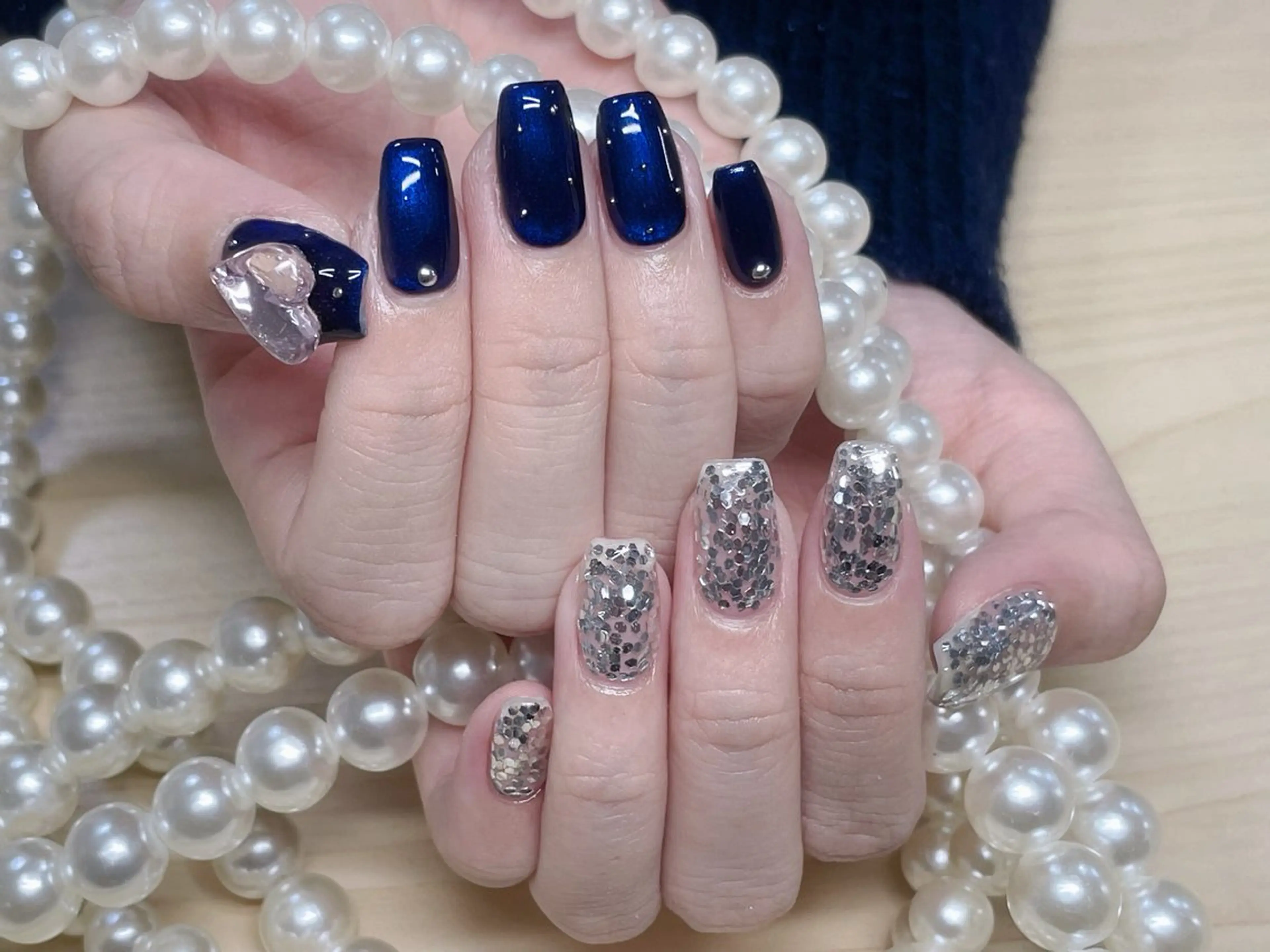 ネイル ハート ホログラムネイル 持ち込み ハンドネイル Ru na🍳のネイルデザイン