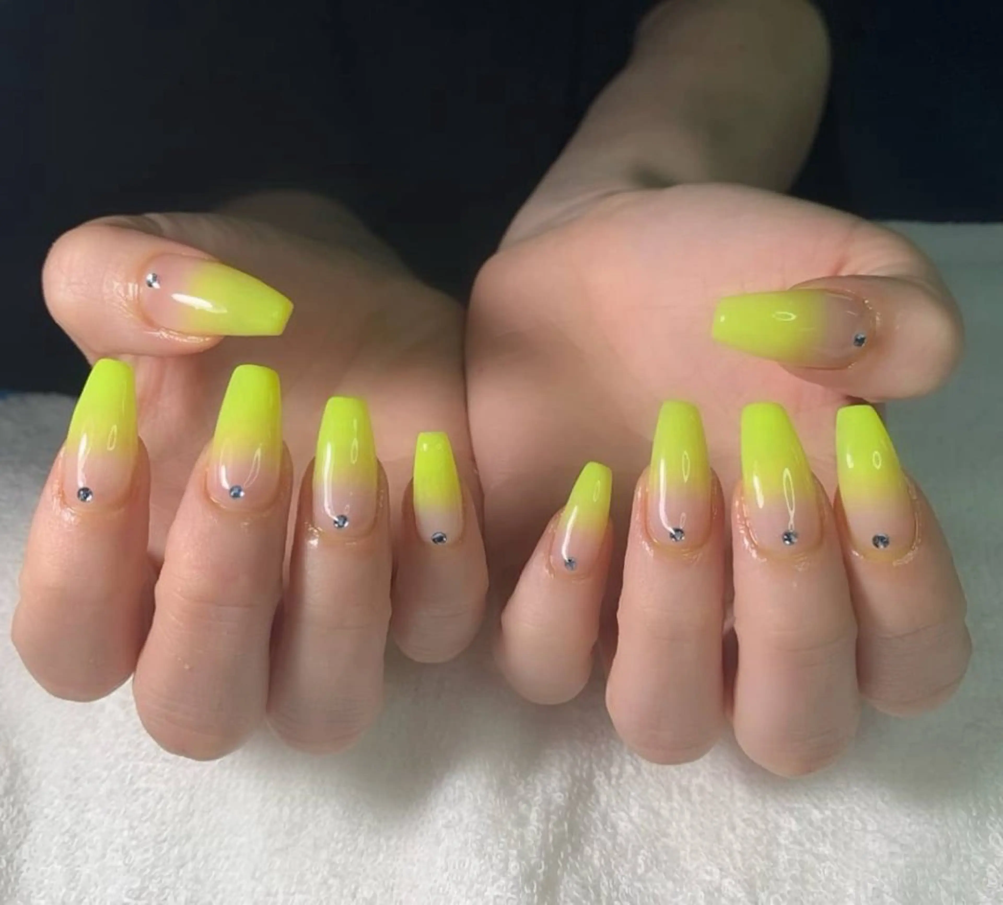 ネイル ハンドネイル フットネイル MHR nailのネイルデザイン