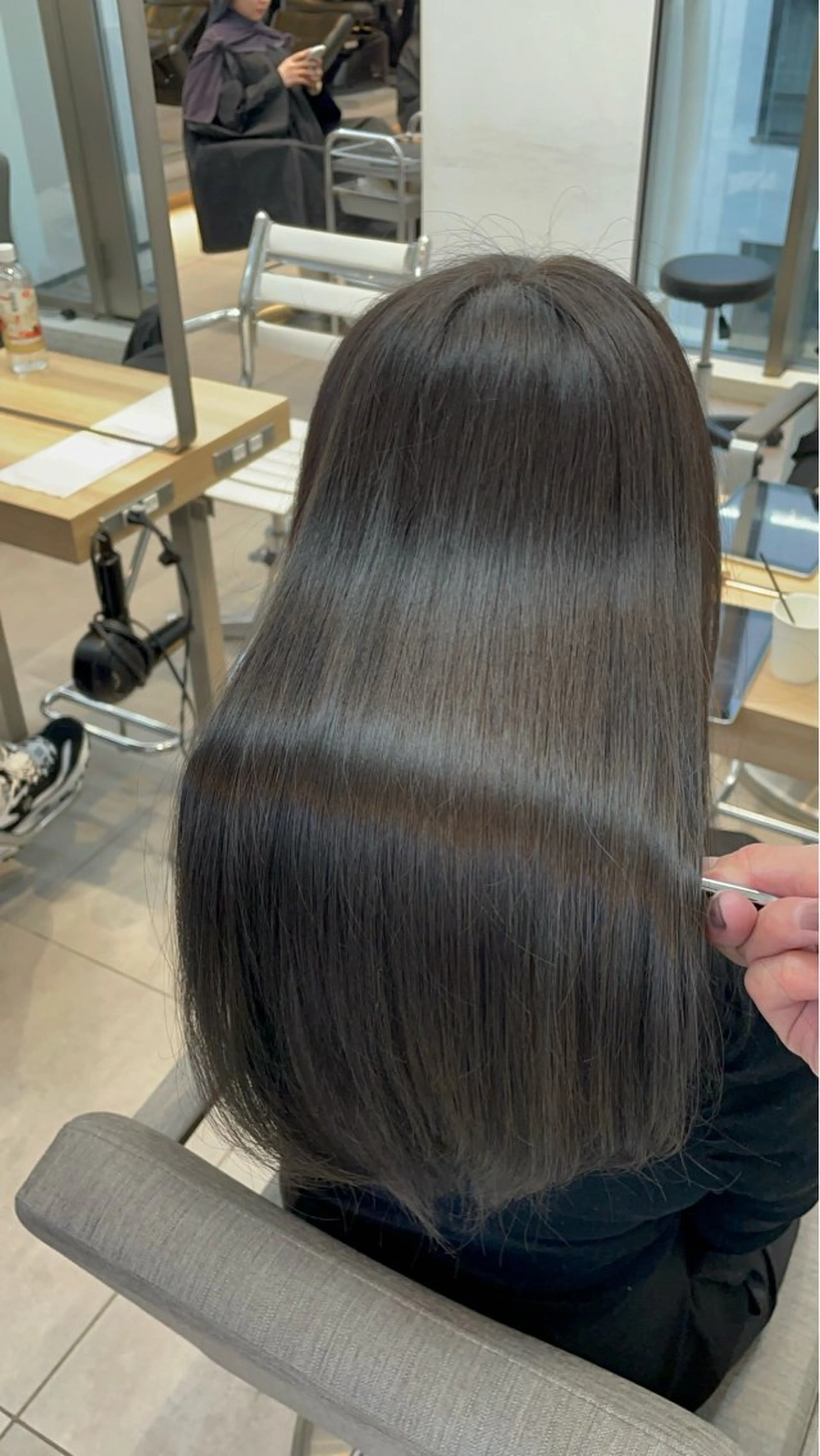 セミロング カラー 髪質改善 カット ヘアカラー トリートメント ✨髪質改善✨美髪 矯正🫧小泉のヘアスタイル