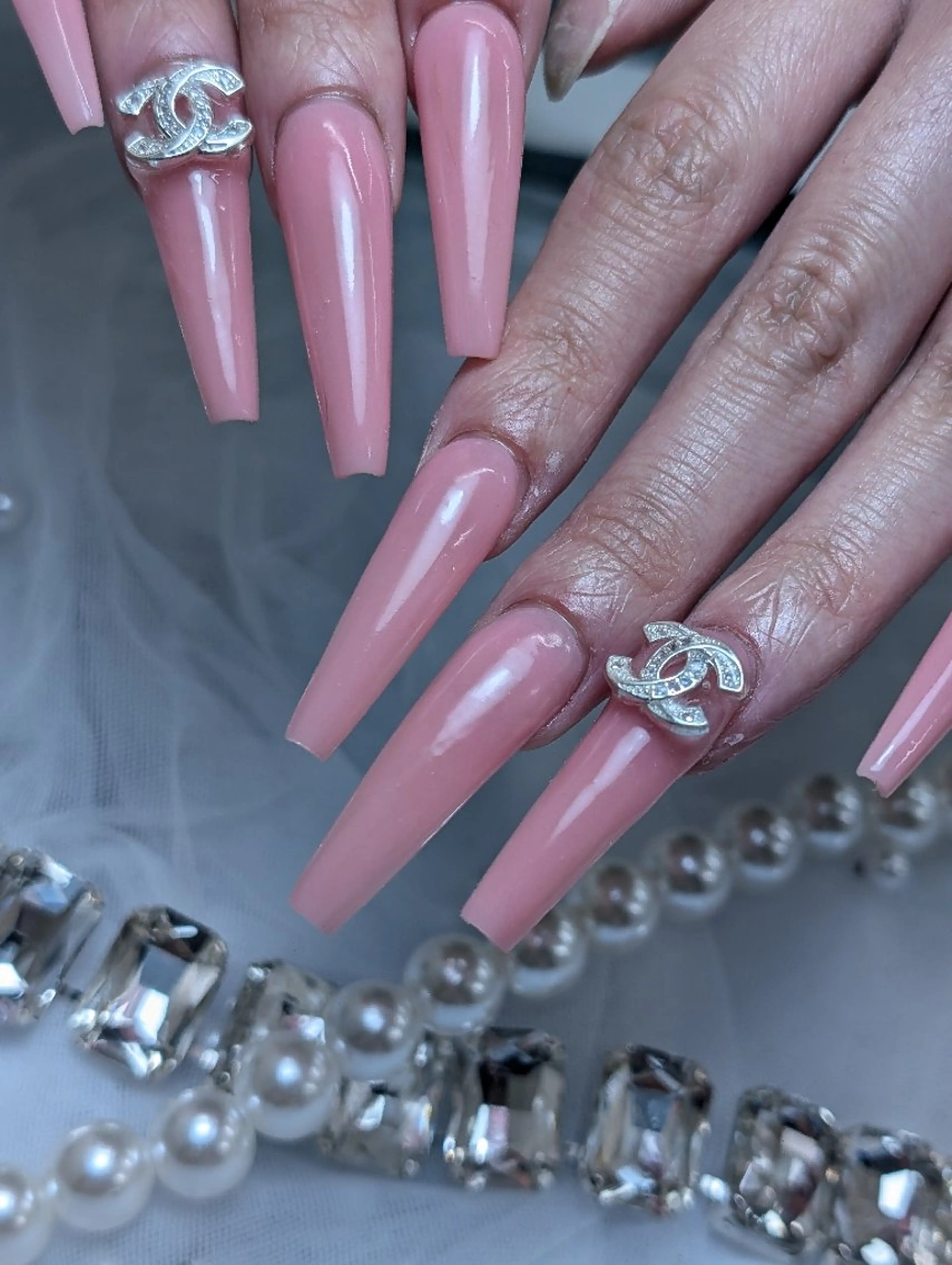 ネイル ハンドネイル RUNWAY 　　の眉毛・アイブロウイメージ