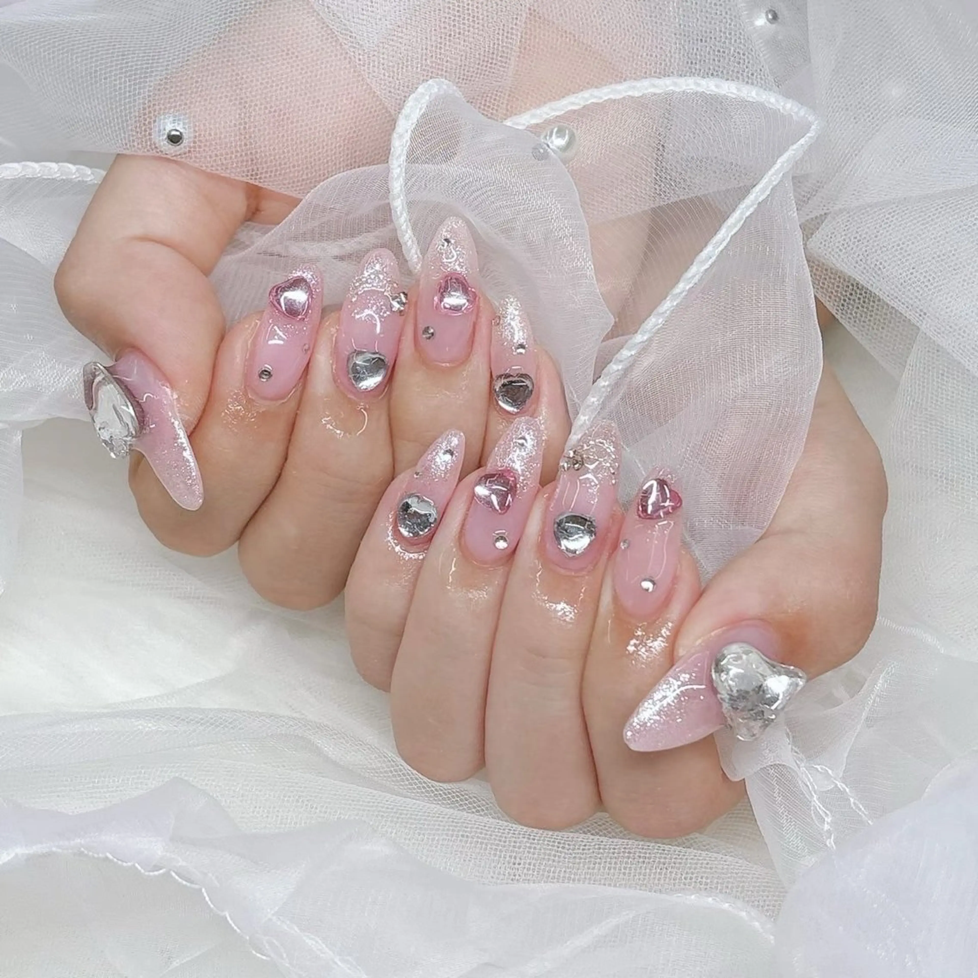 ネイル ハンドネイル 🎀 yveilのネイルデザイン