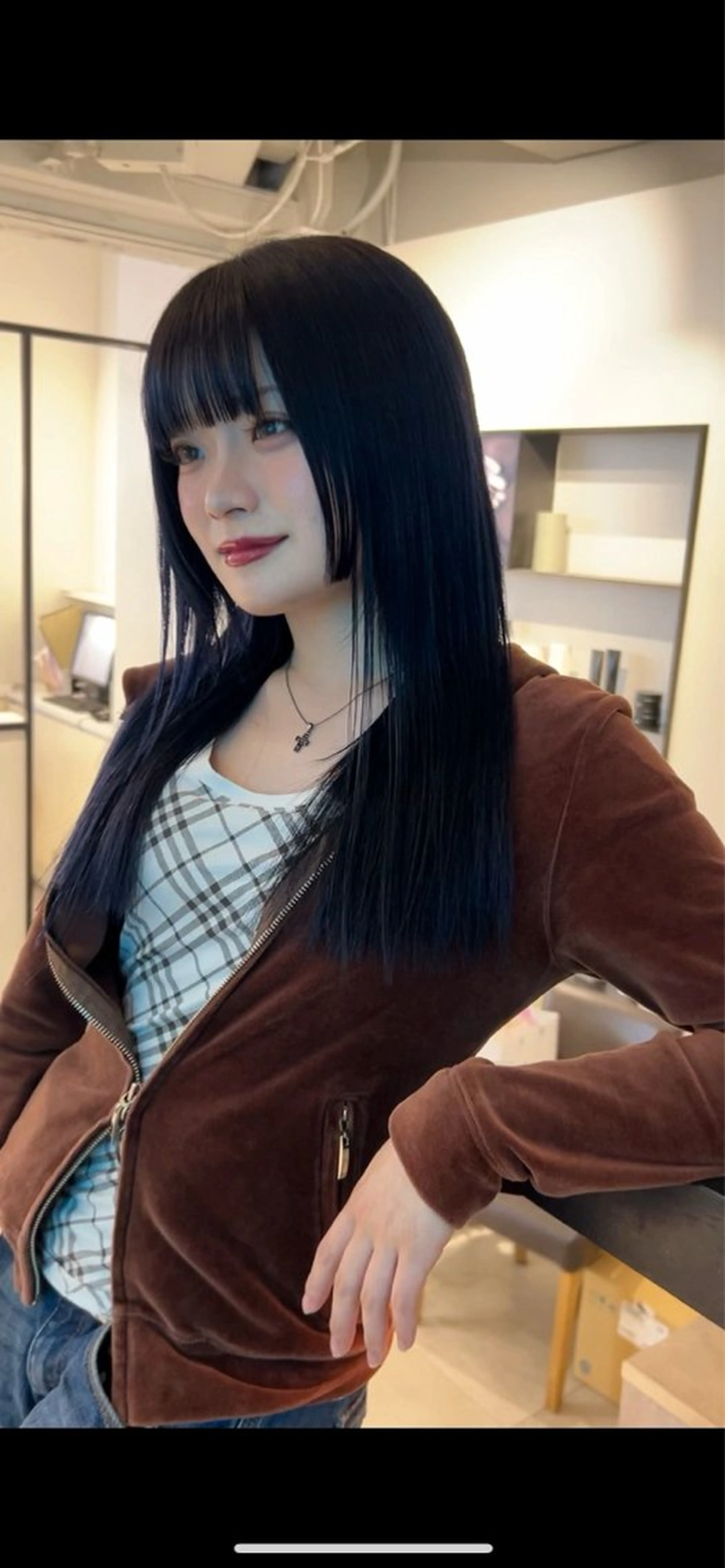 ミディアム カラー ヘアカラー 🌟暖色系ハイトーン 🌟AIのヘアスタイル