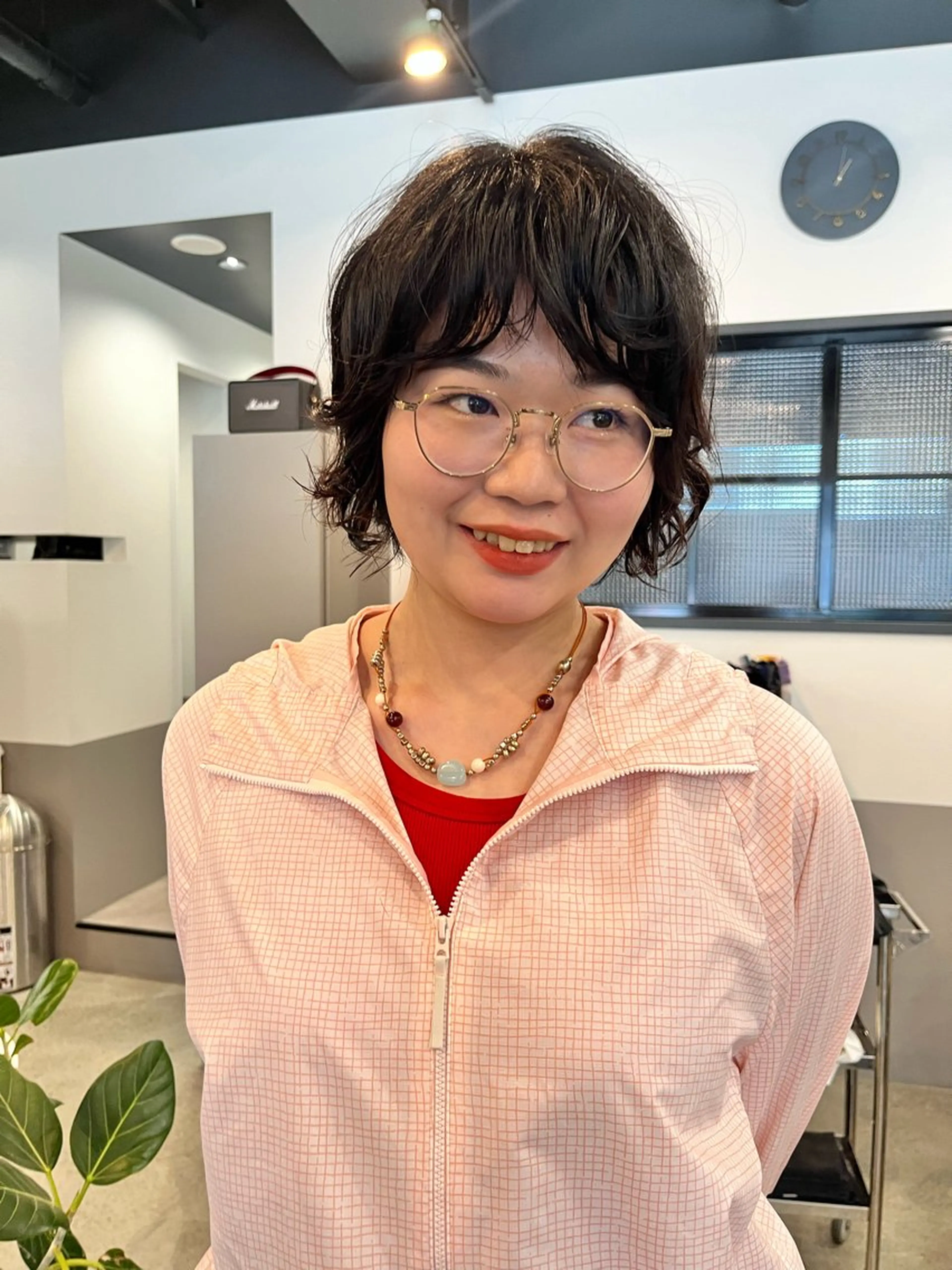 ミディアム パーマ ミディアムパーマ 顔周りカット カット パーマ dogstar小林諒 レイヤー/パーマのヘアスタイル