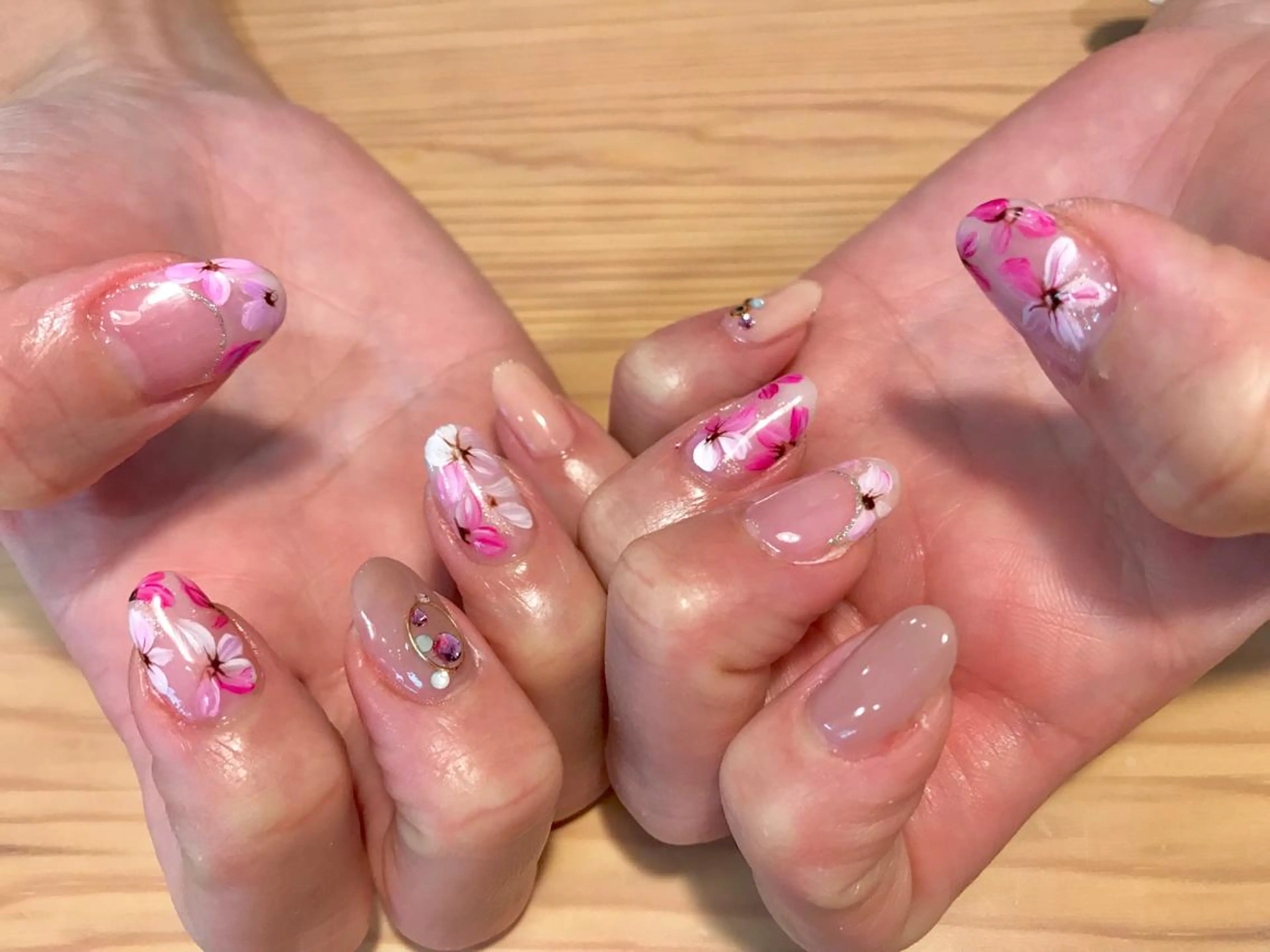 ネイル 佐藤  悠子のネイルデザイン