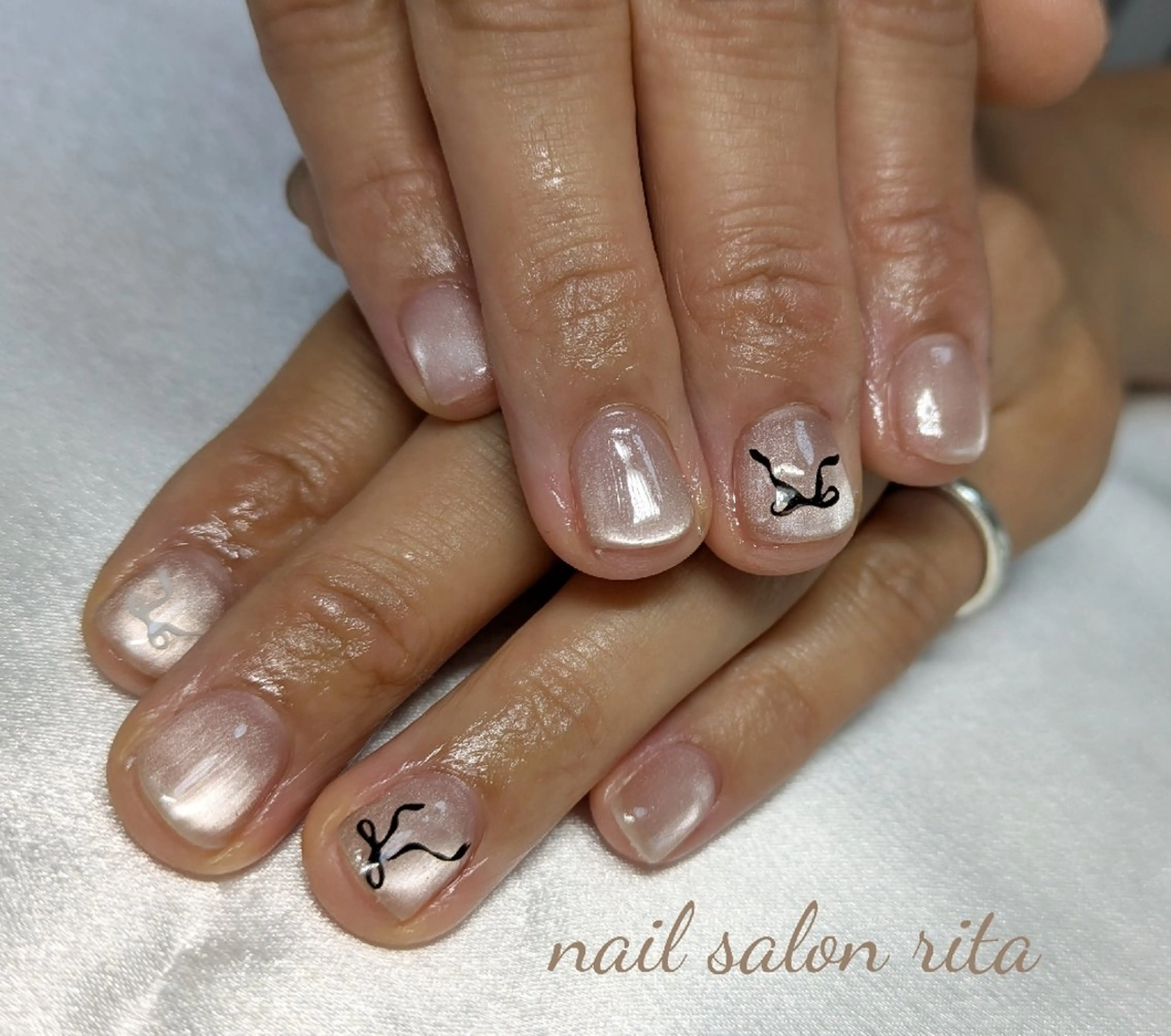 ネイル ハンドネイル nail salon rita所属・柴田 理紗のネイルデザイン