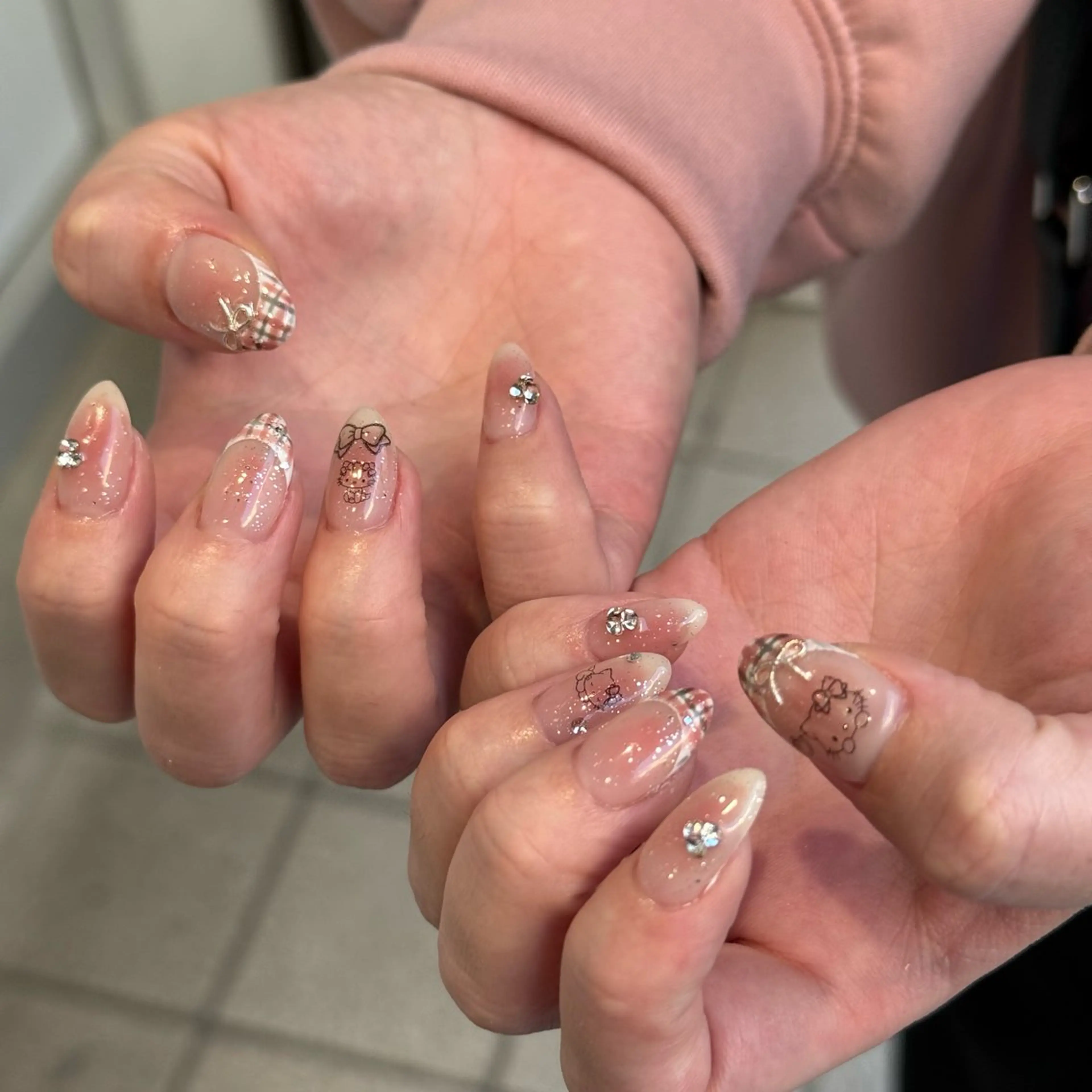 ネイル 持ち込み ハンドネイル Bianca川越西口 NAKANOのネイルデザイン