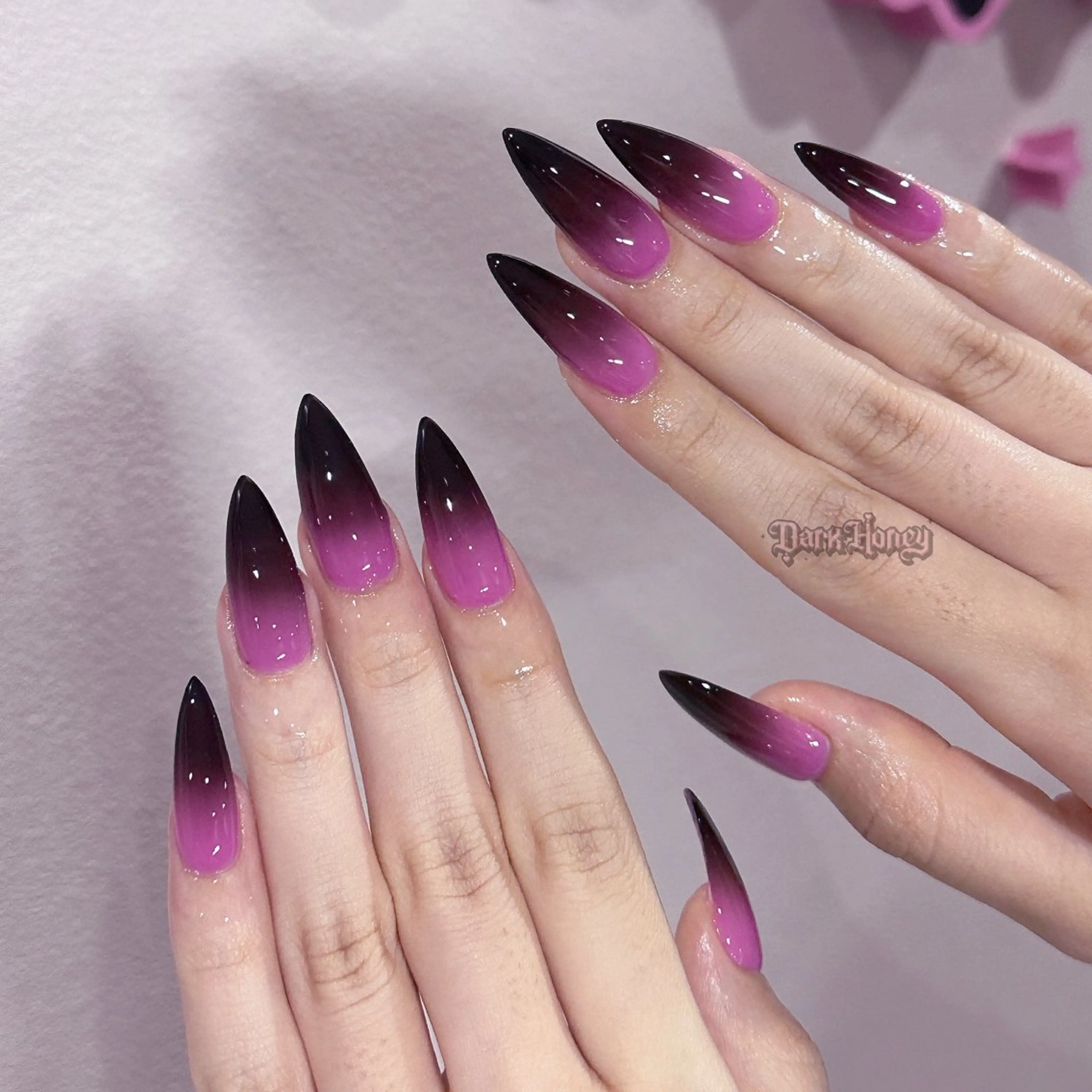ネイル Dark honey スカルプ専門原宿店のネイルデザイン