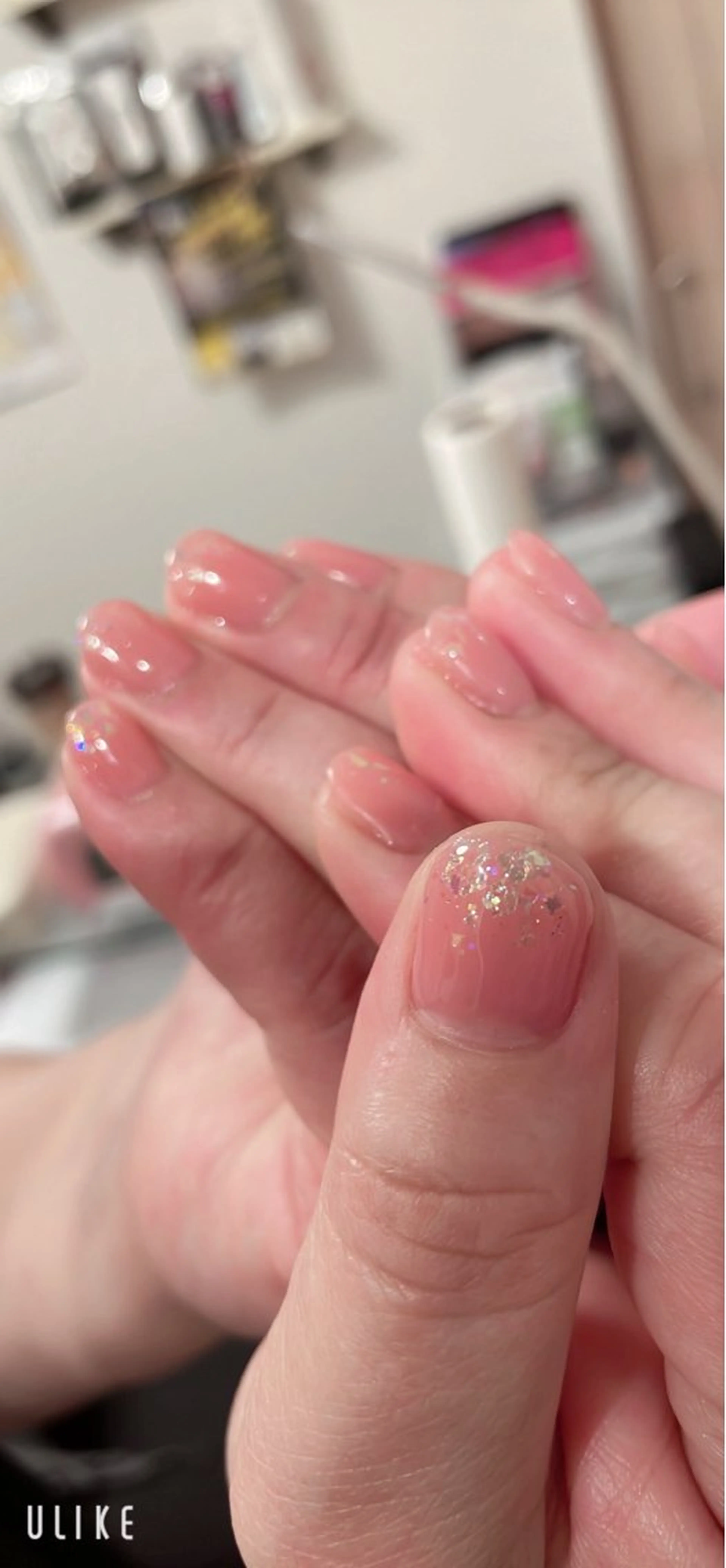 ネイル ハンドネイル emi ...の眉毛・アイブロウイメージ