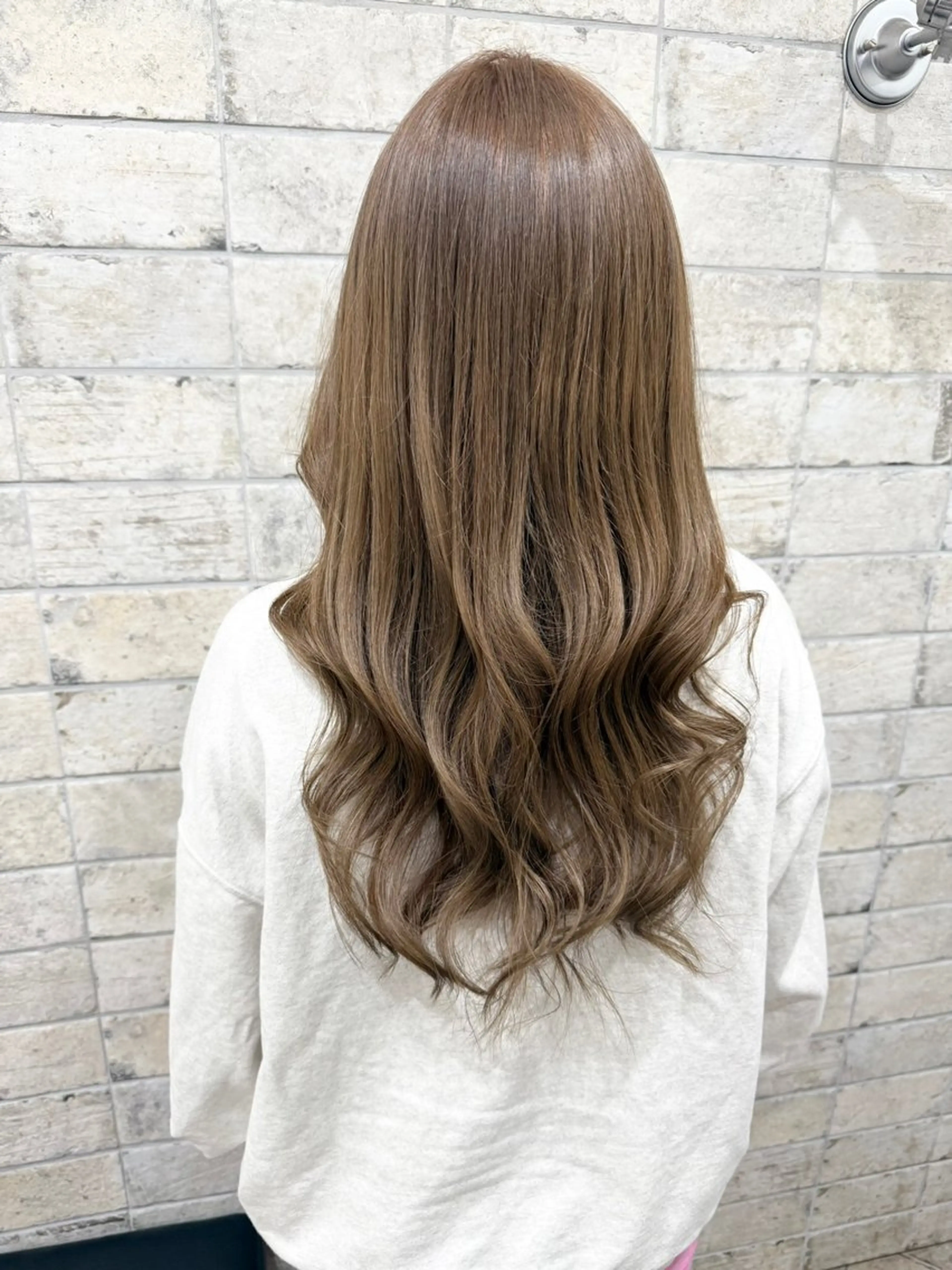 ロング カラー ベージュカラー カット ヘアカラー トリートメント 店長 奈須 雄紀のヘアスタイル