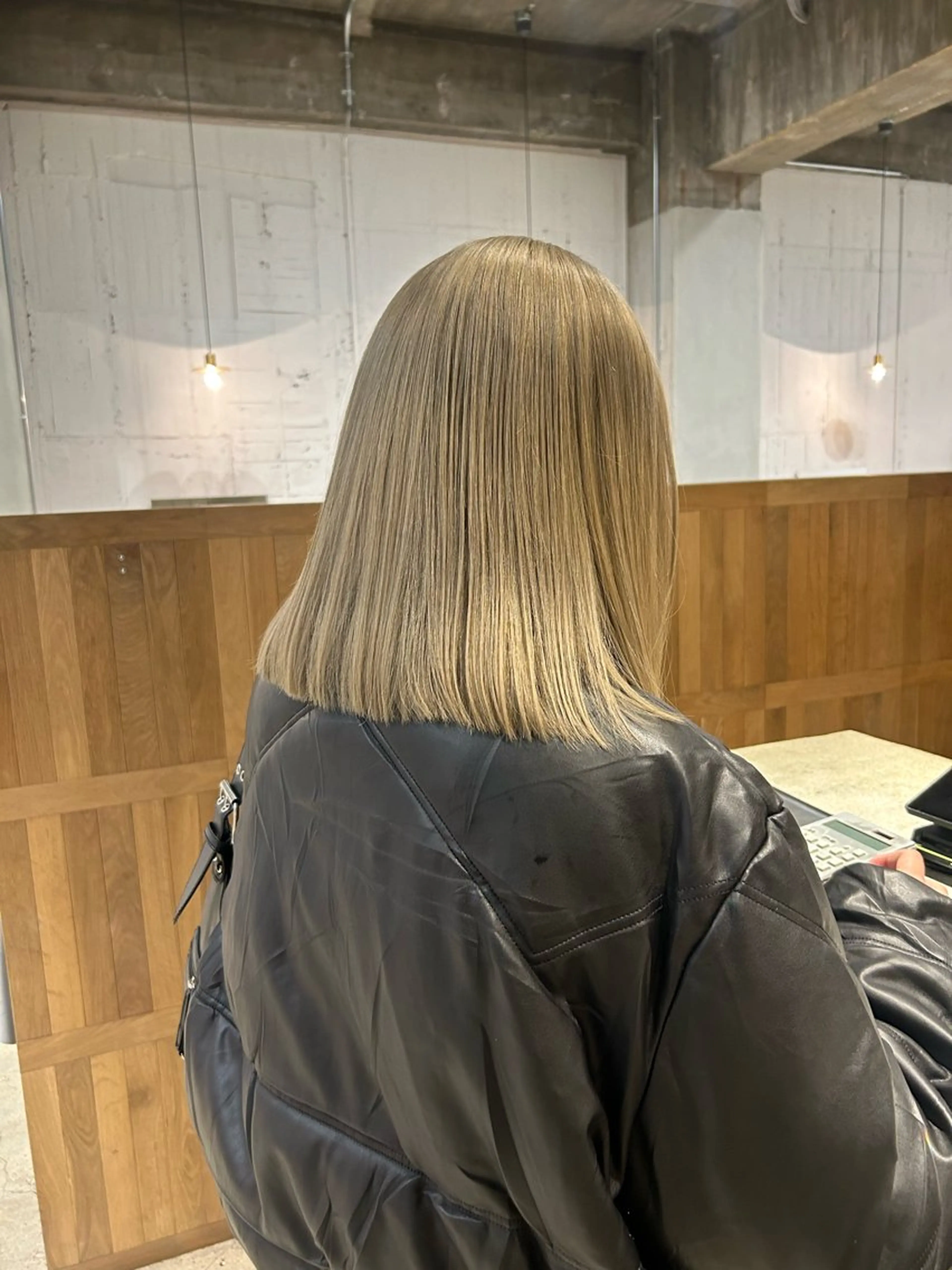 ミディアム カラー 🗽デザインカラー/ パーマ/MIRU🗽のヘアスタイル