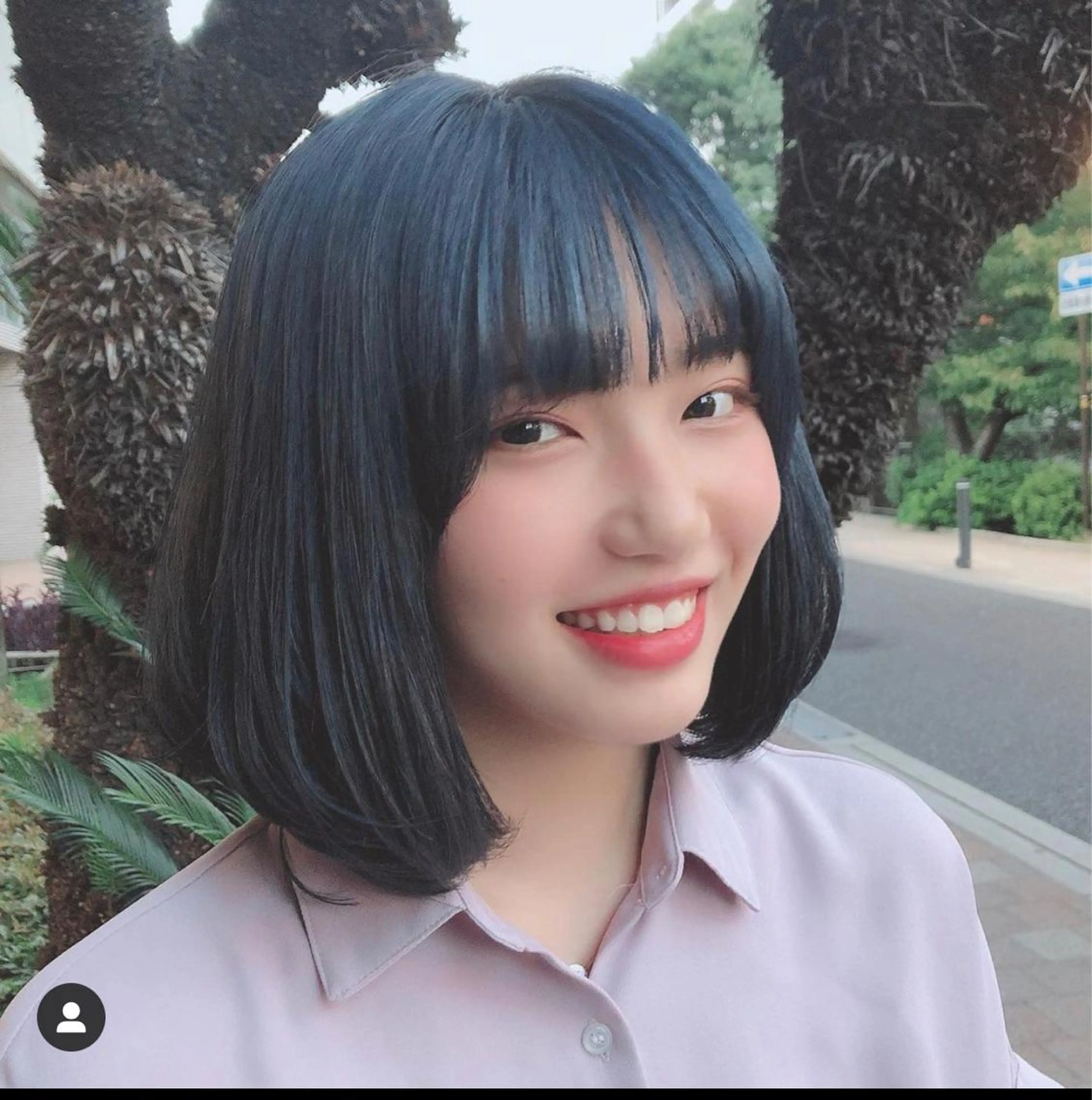 ミディアム カラー Gaudi / ガウディのヘアスタイル