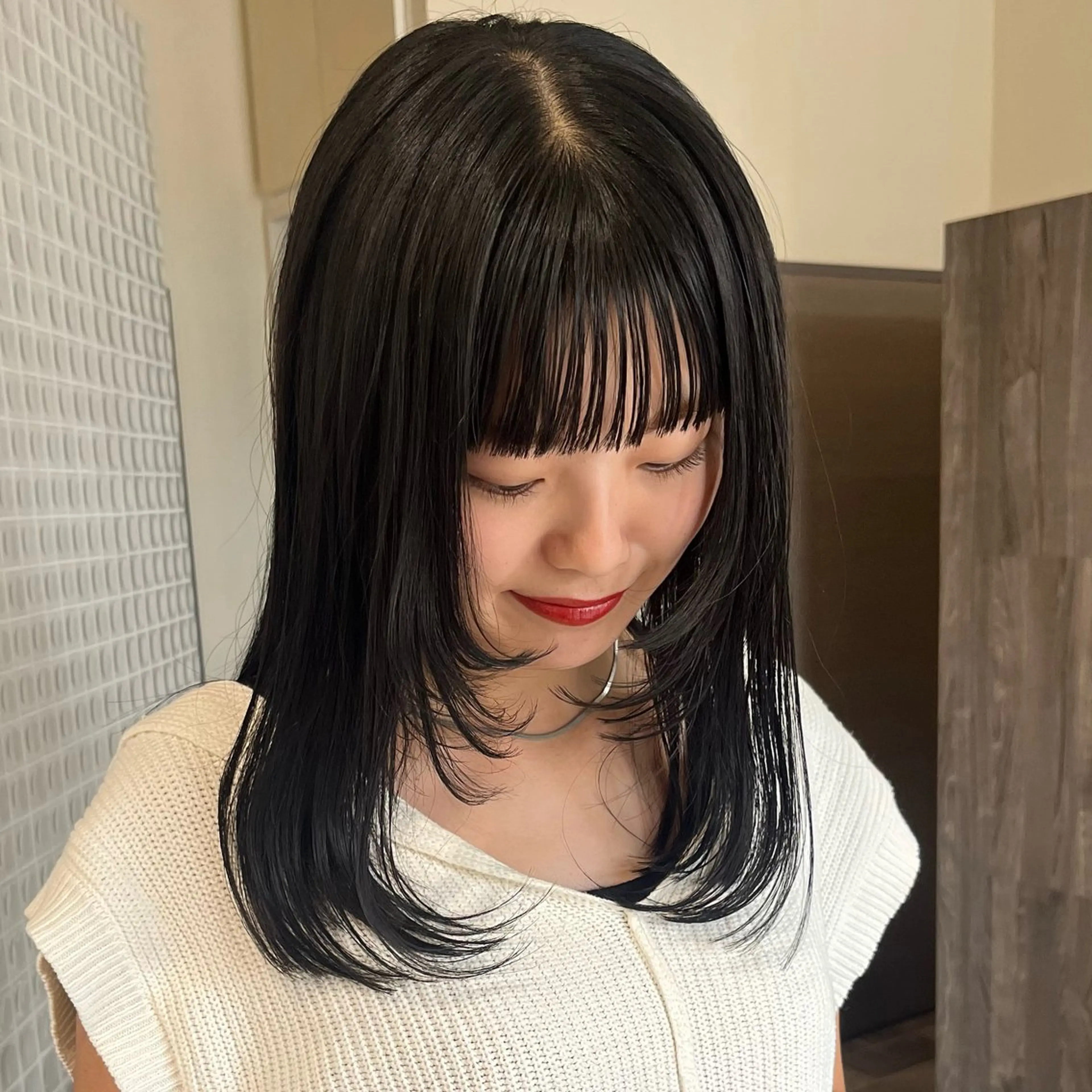 ミディアム レイヤーカット カット 中村 友香のヘアスタイル