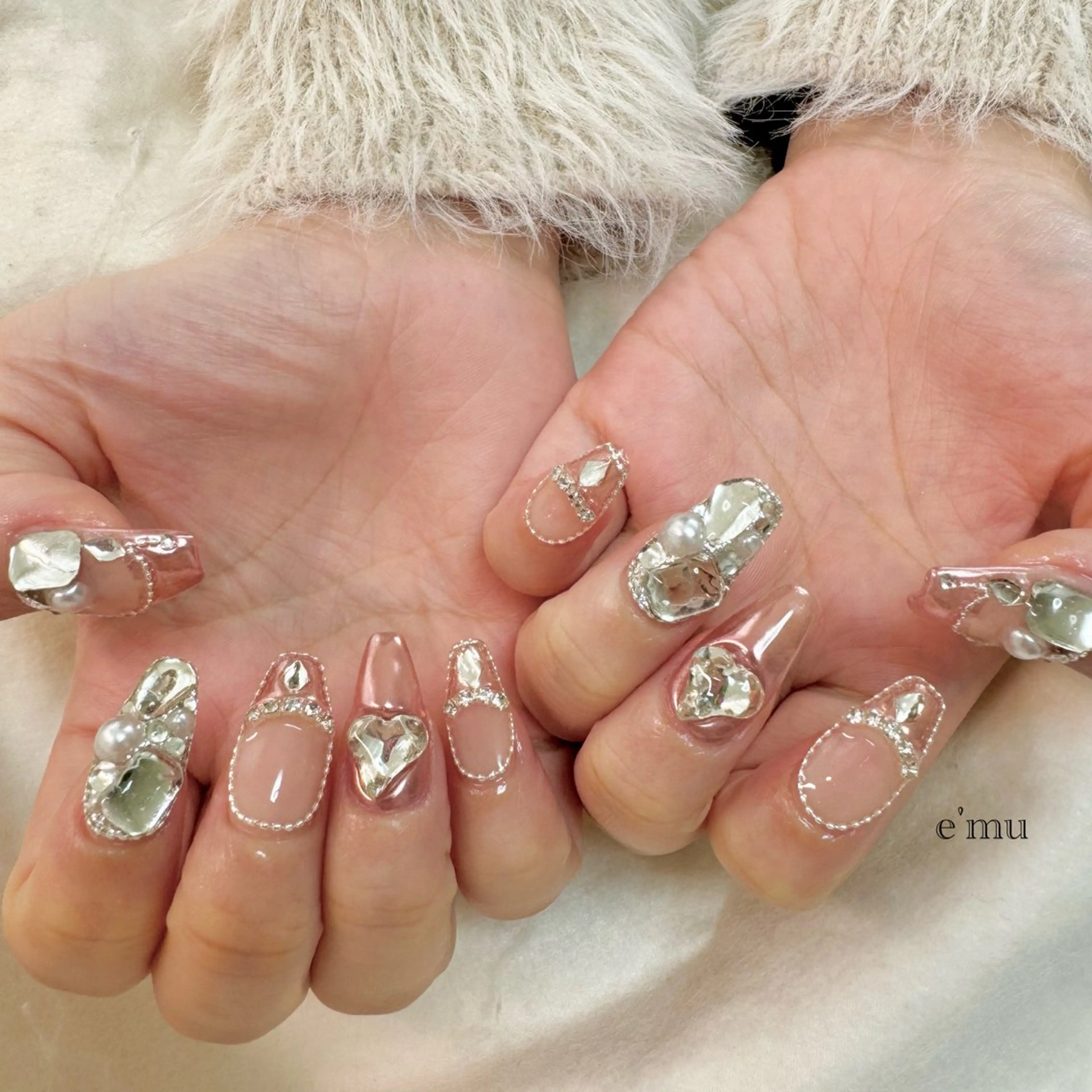 ネイル ガーリー ミラーネイル ピンク ハンドネイル nail salon e'mu💐のネイルデザイン