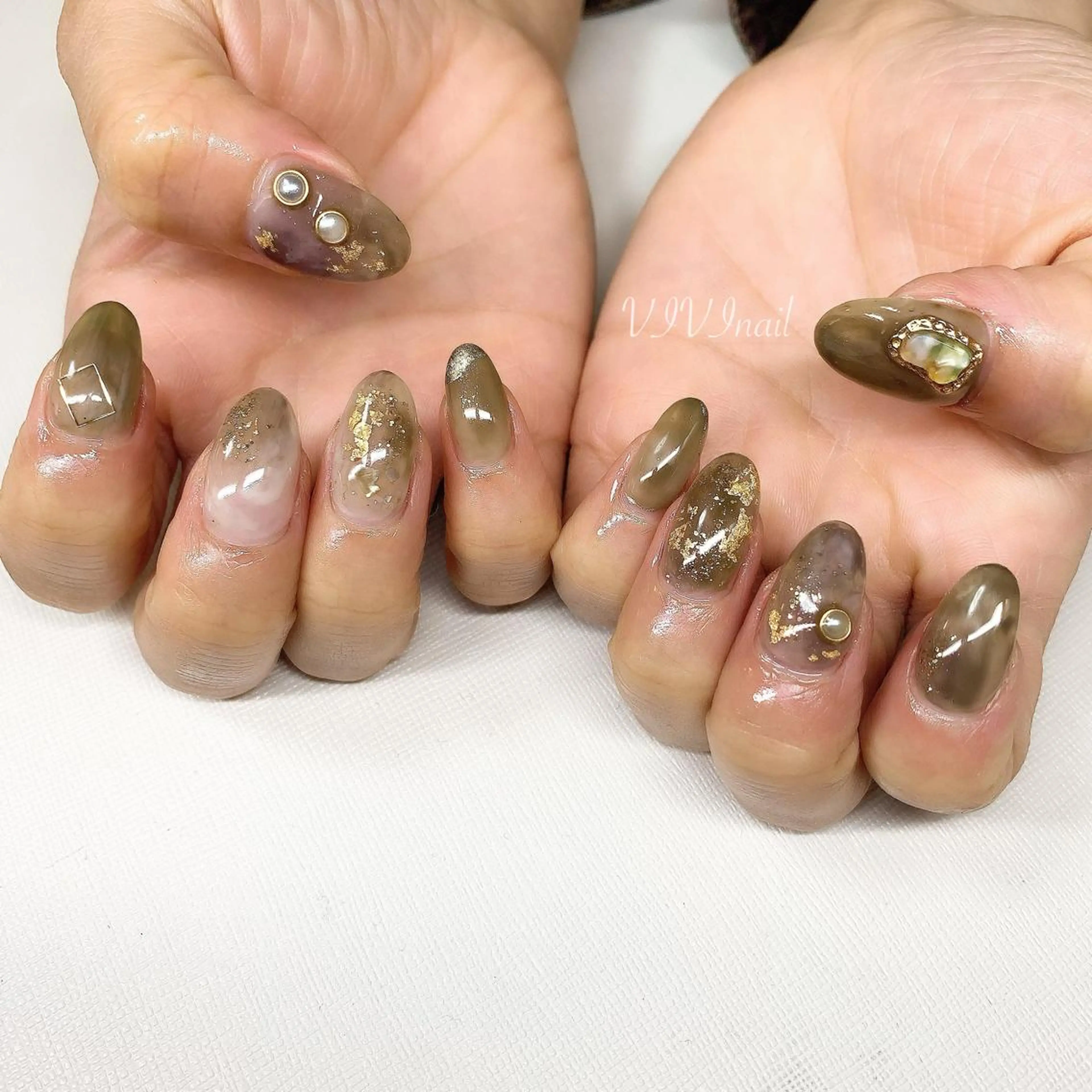 ネイル ニュアンスネイル ハンドネイル vivi nailのネイルデザイン