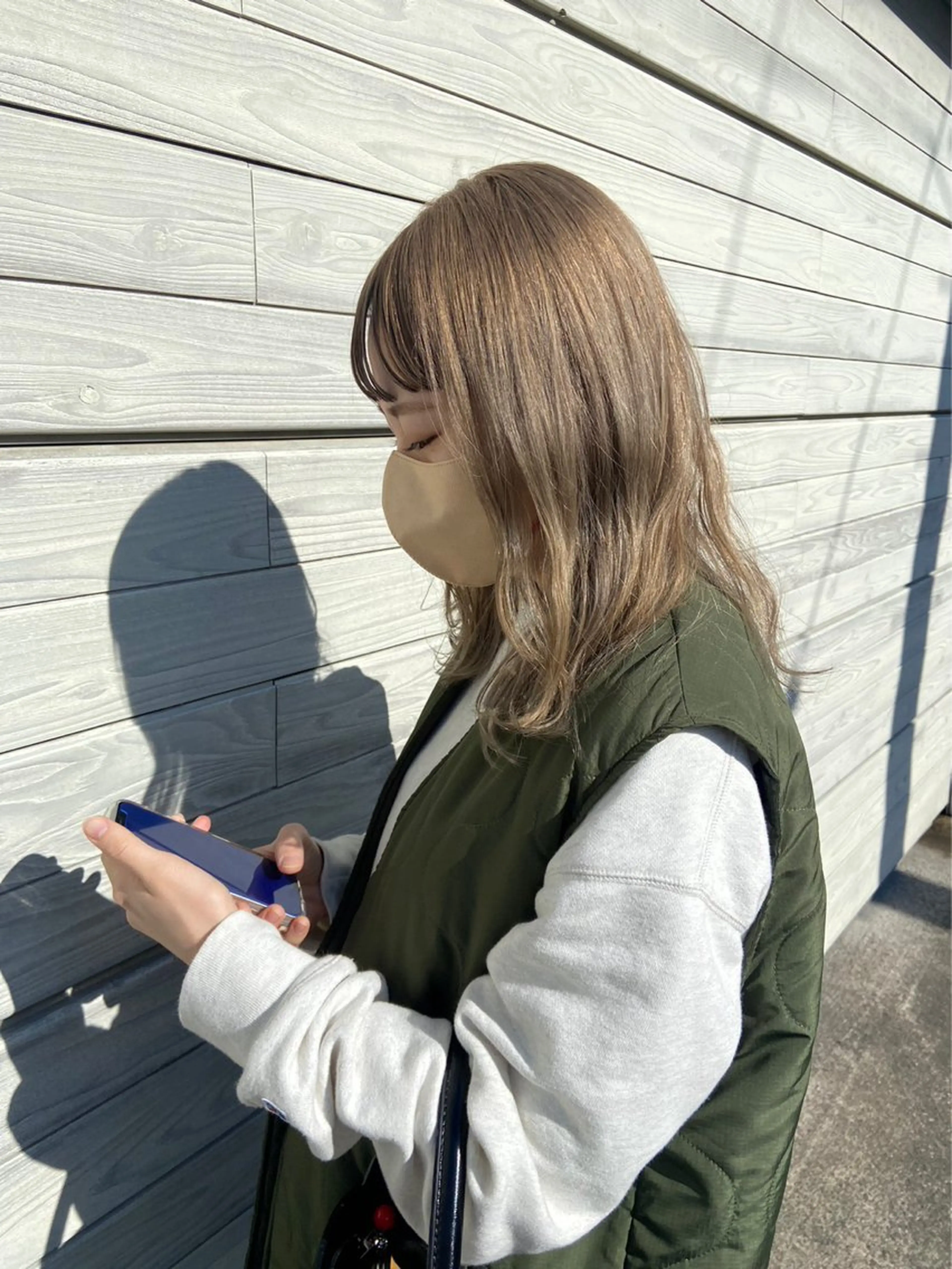 ミディアム カラー 早坂 さくらのヘアスタイル