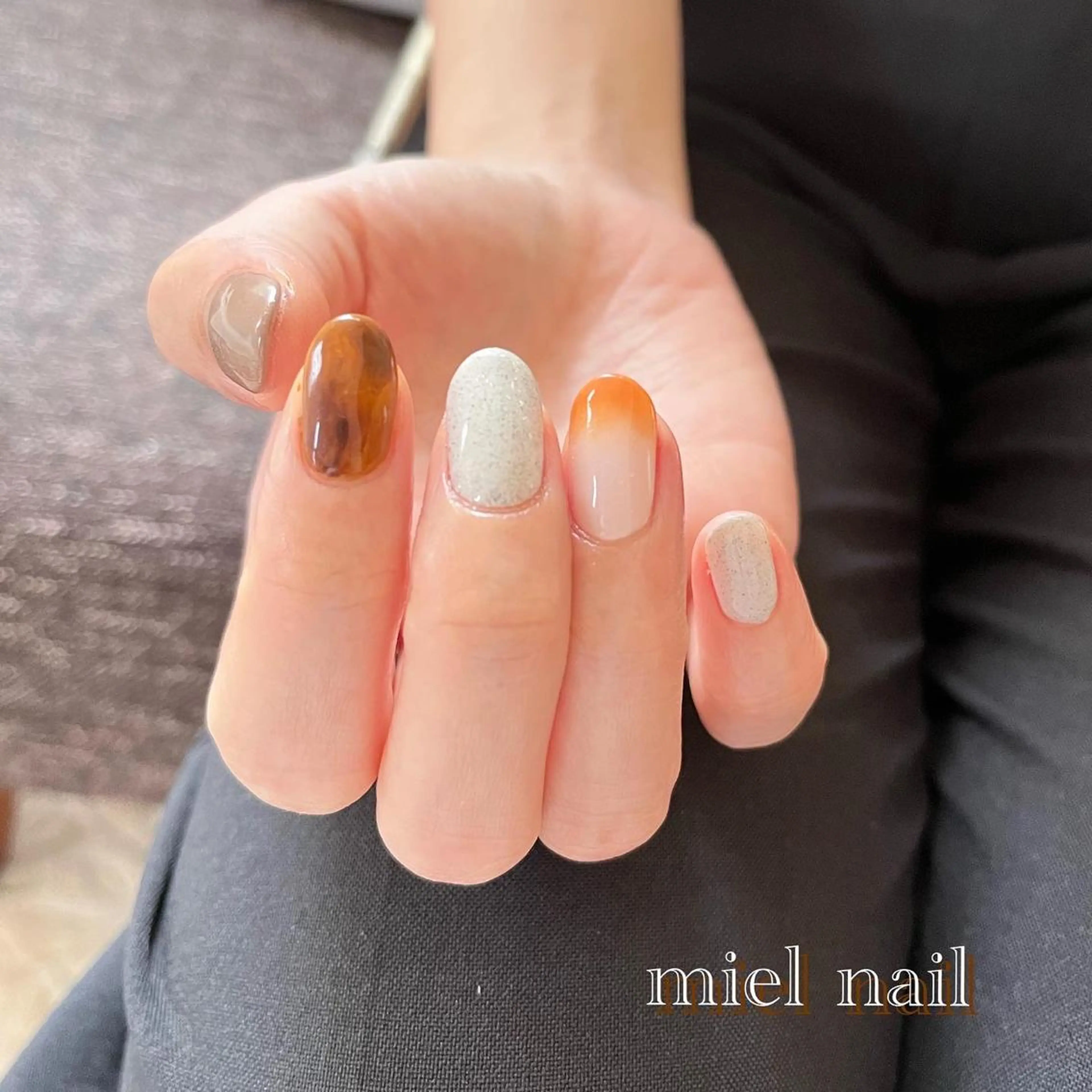 ネイル べっ甲ネイル 持ち込み オレンジ ハンドネイル miel nailのネイルデザイン