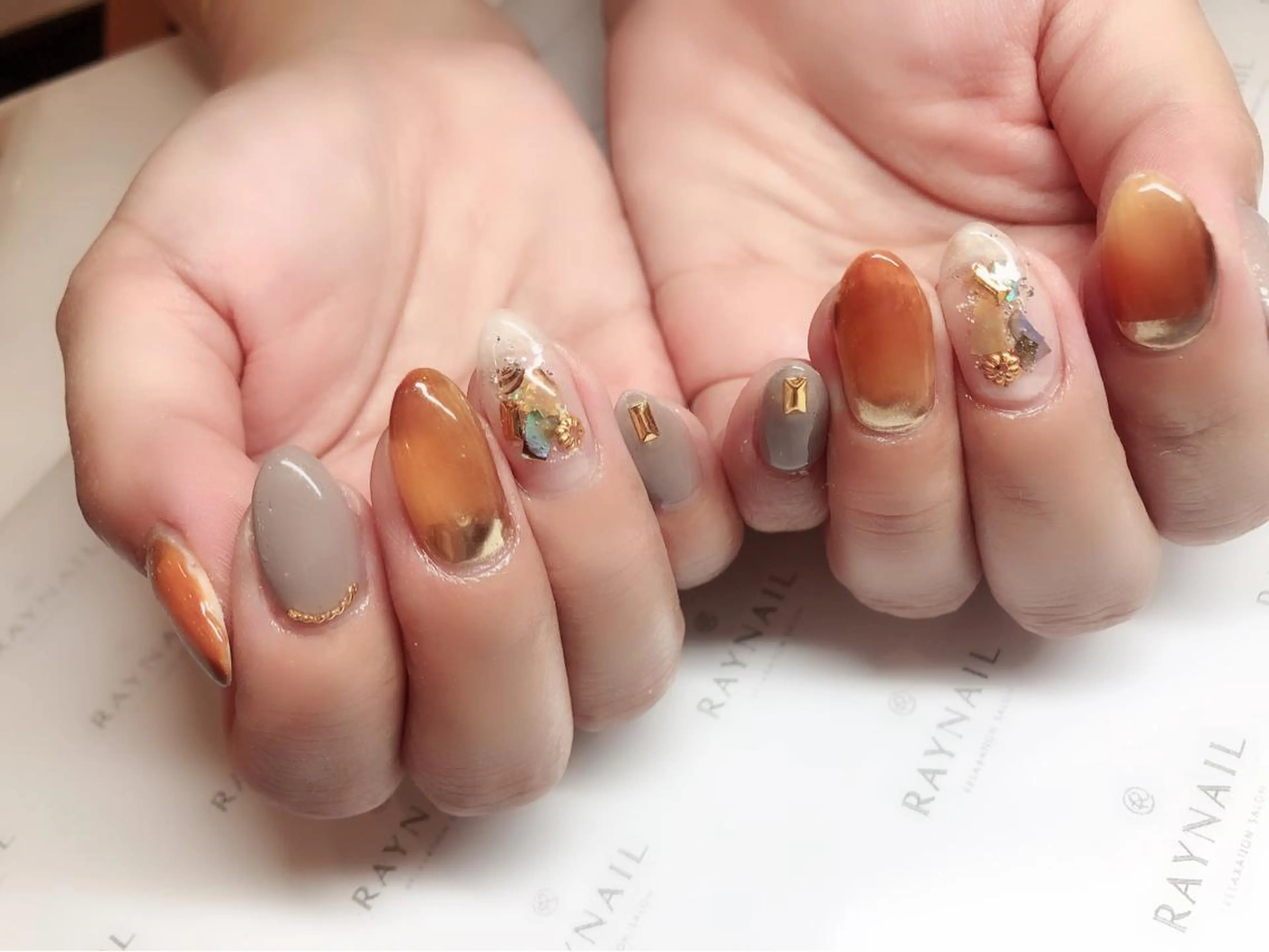 ネイル nailstudio ′ecole所属・nailstudio ′ecoleのネイルデザイン