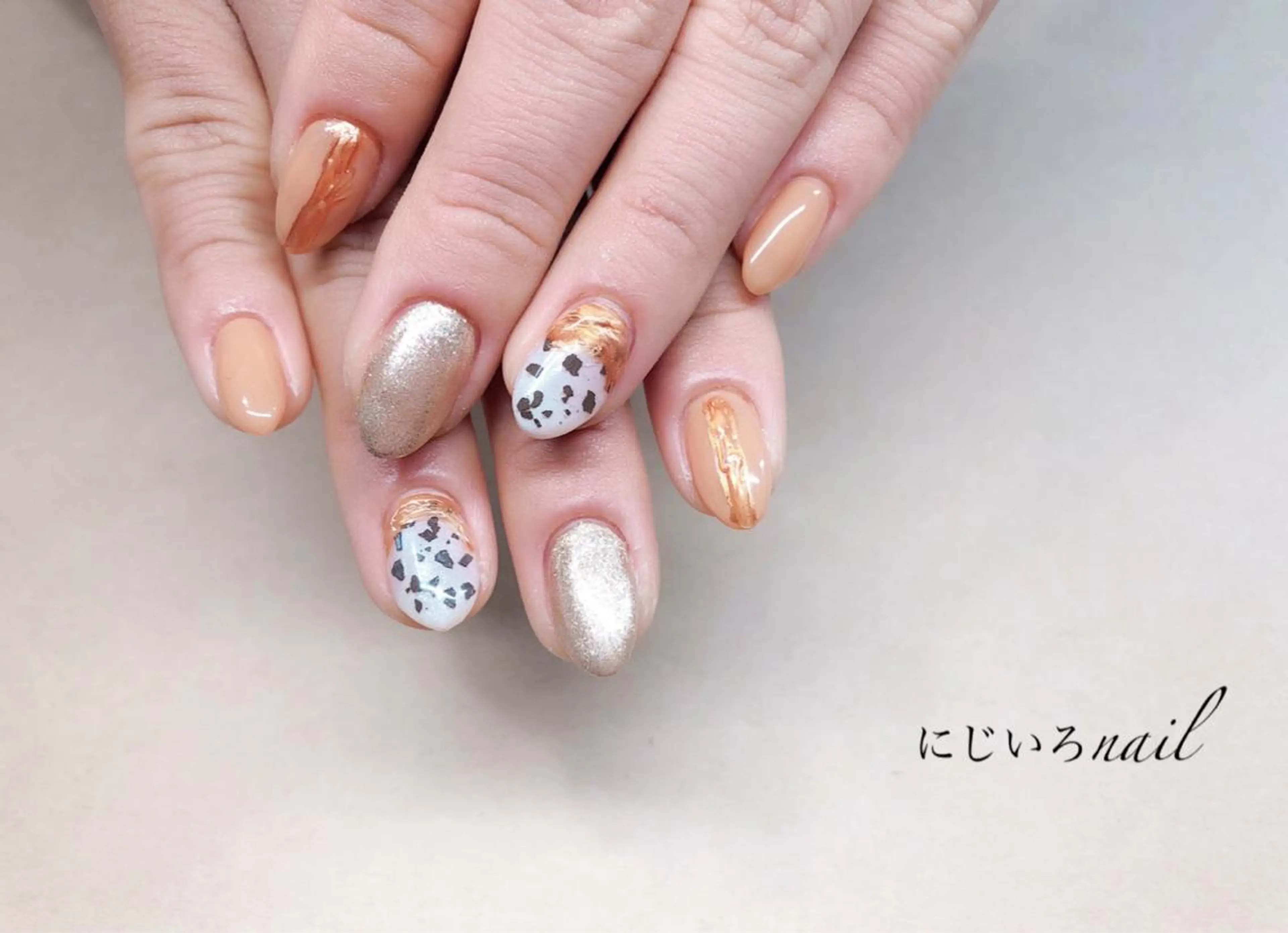 ネイル にじいろ nailのネイルデザイン