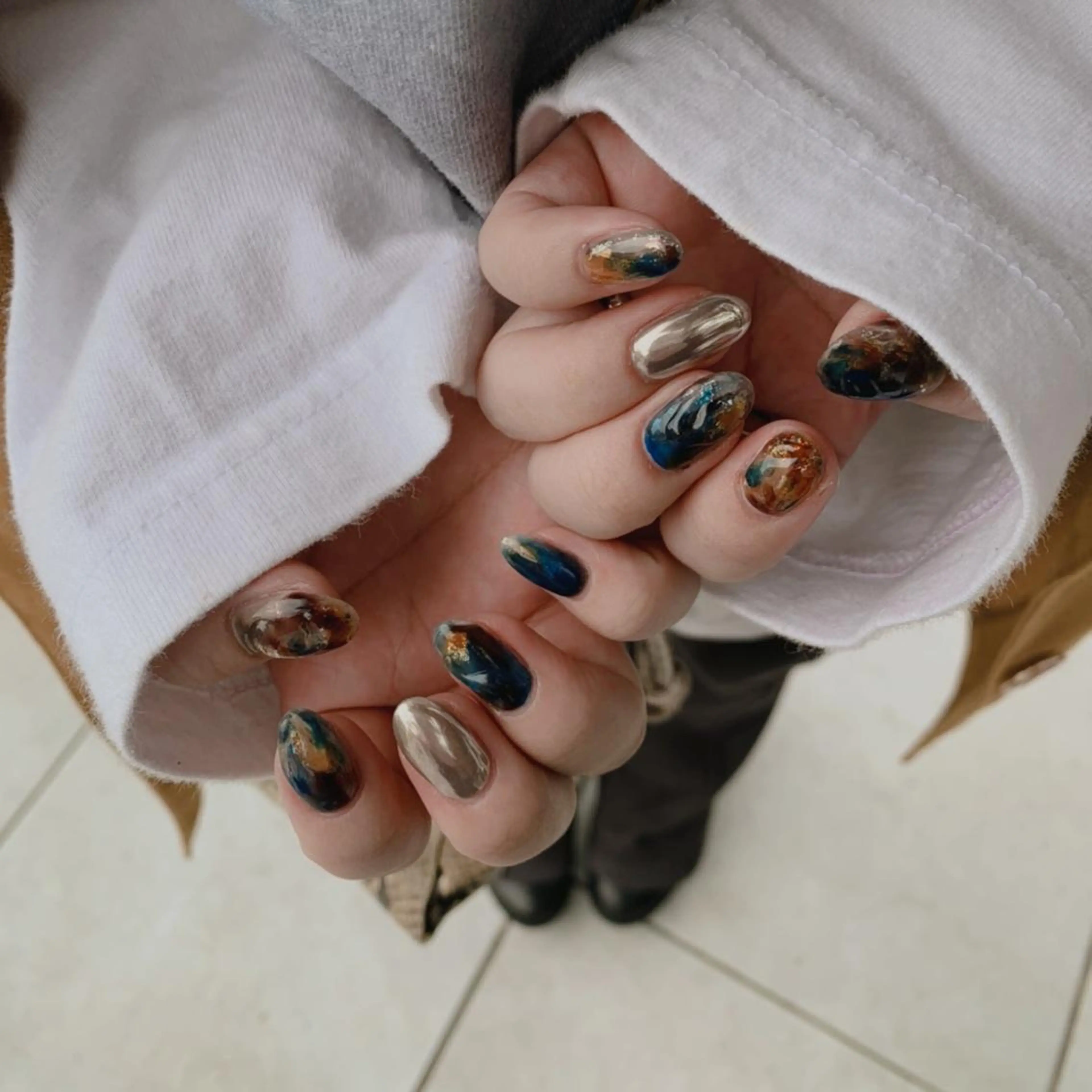 ネイル オオネザワ ユカのヘアスタイル