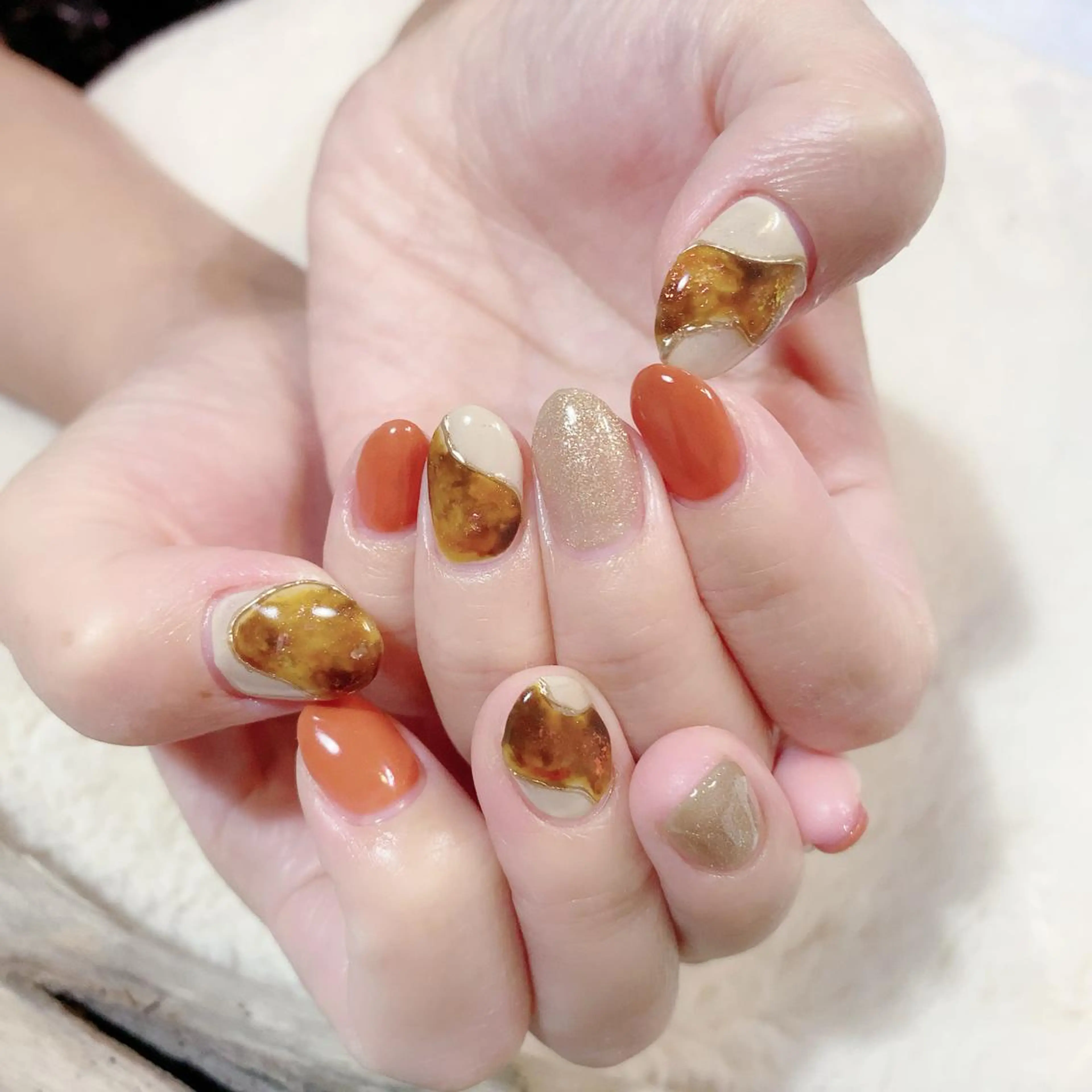 ネイル べっ甲ネイル オレンジ YAS 青柳 安代のネイルデザイン